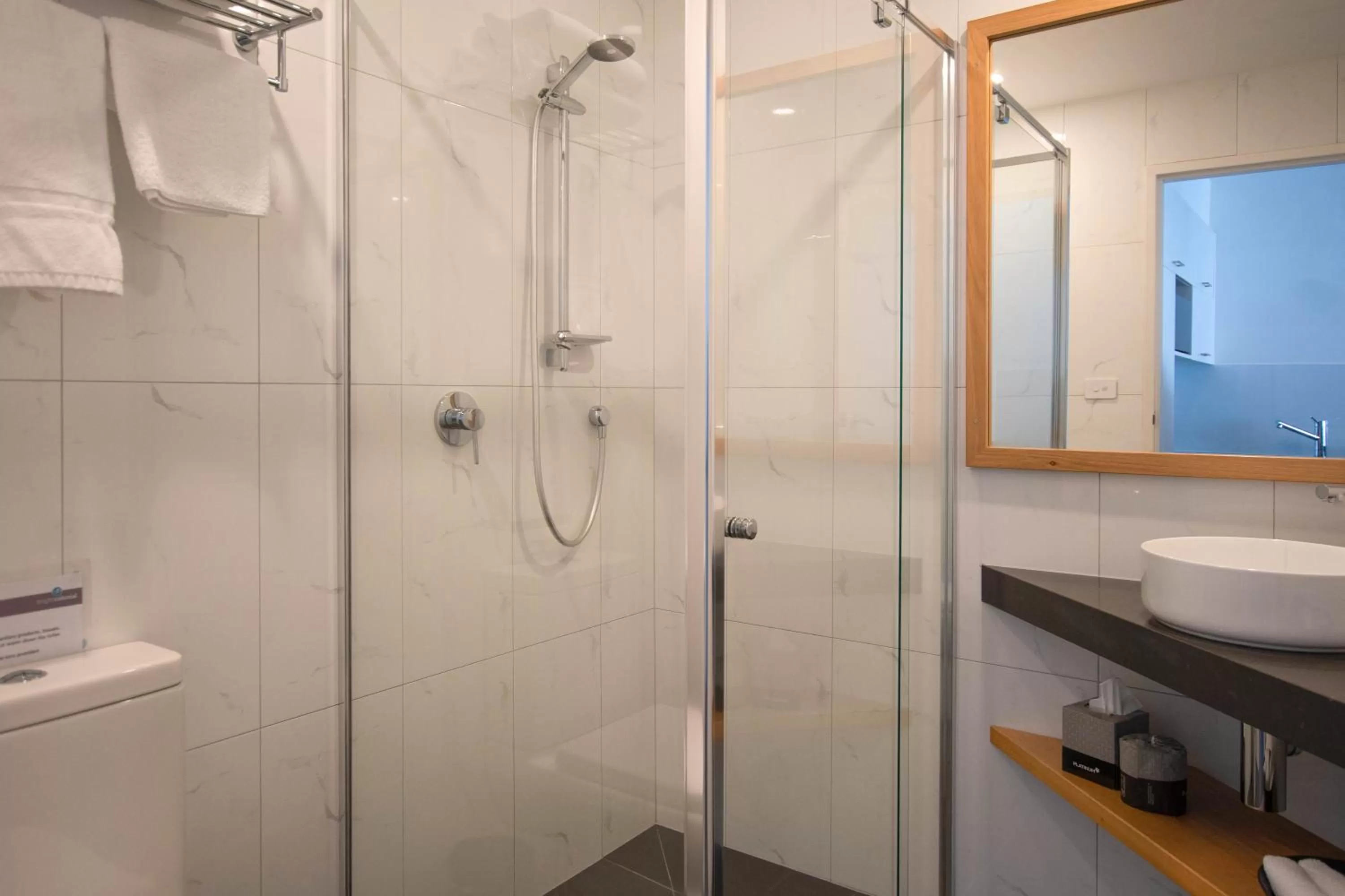 Shower in Bright Colonial Motel