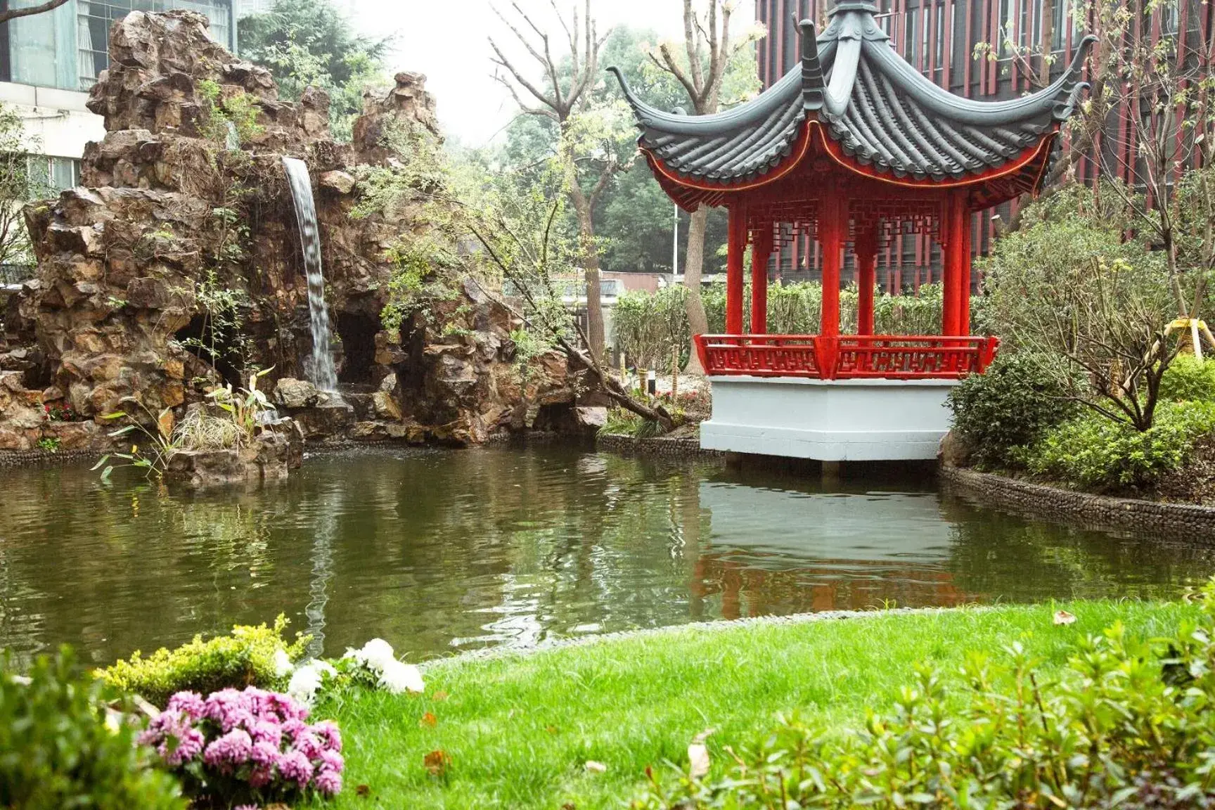 Golden Tulip Shanghai Hongqiao- A Louvre Hotel Golden Tulip Shanghai Hongqiao- A Louvre Hotel