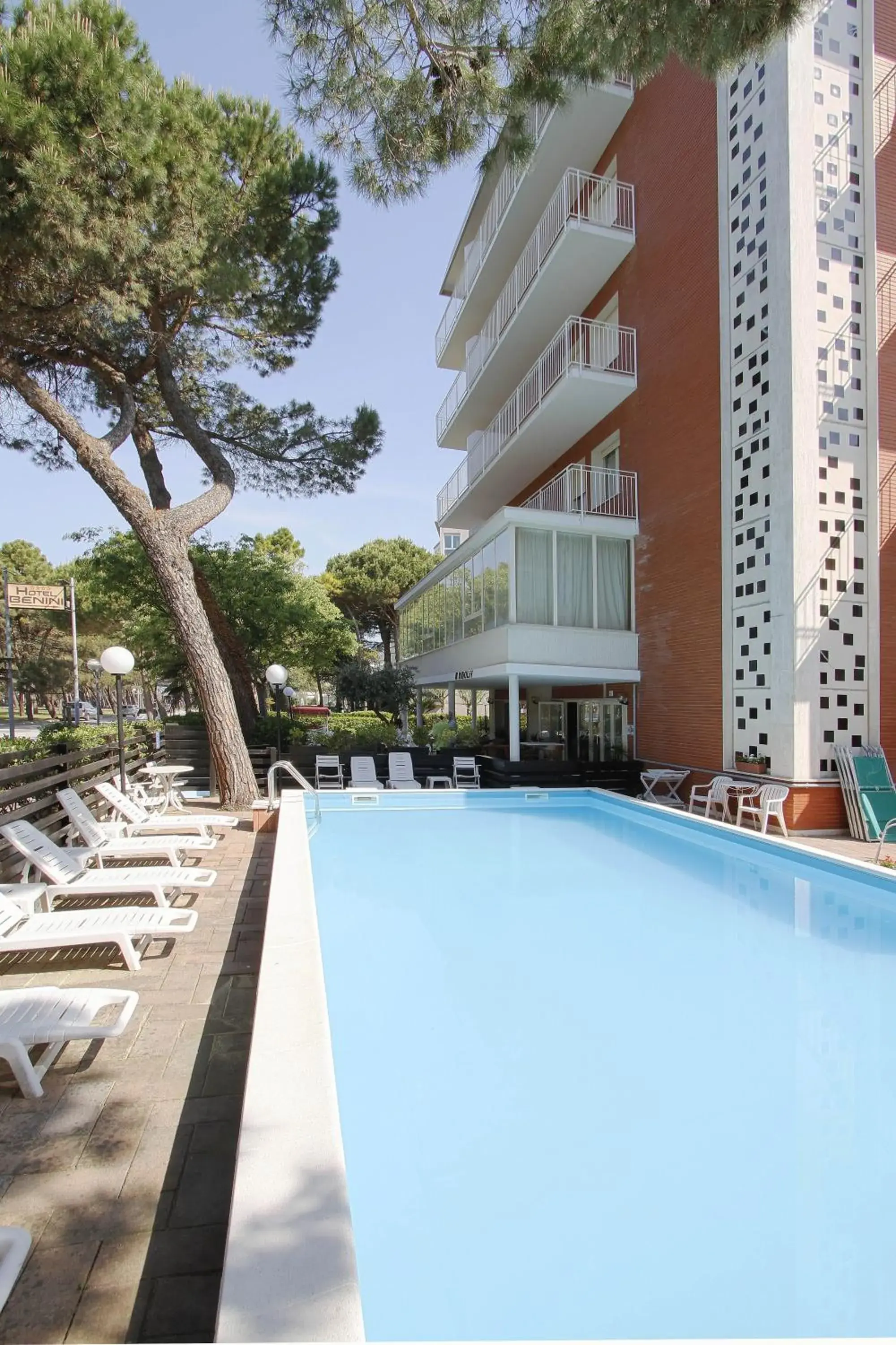 Swimming Pool in Hotel Ridolfi
