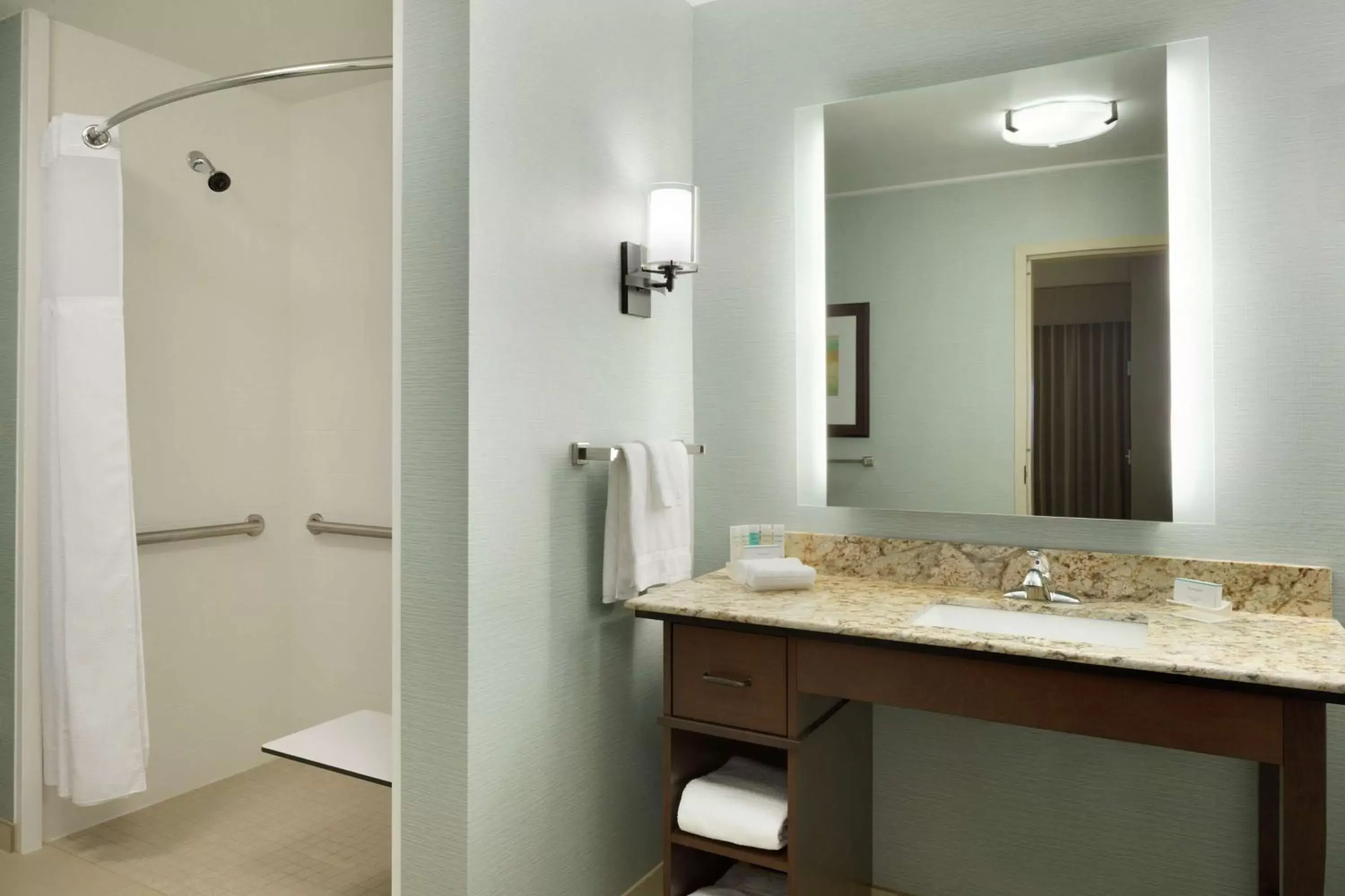 Bathroom in Homewood Suites by Hilton Kalamazoo-Portage