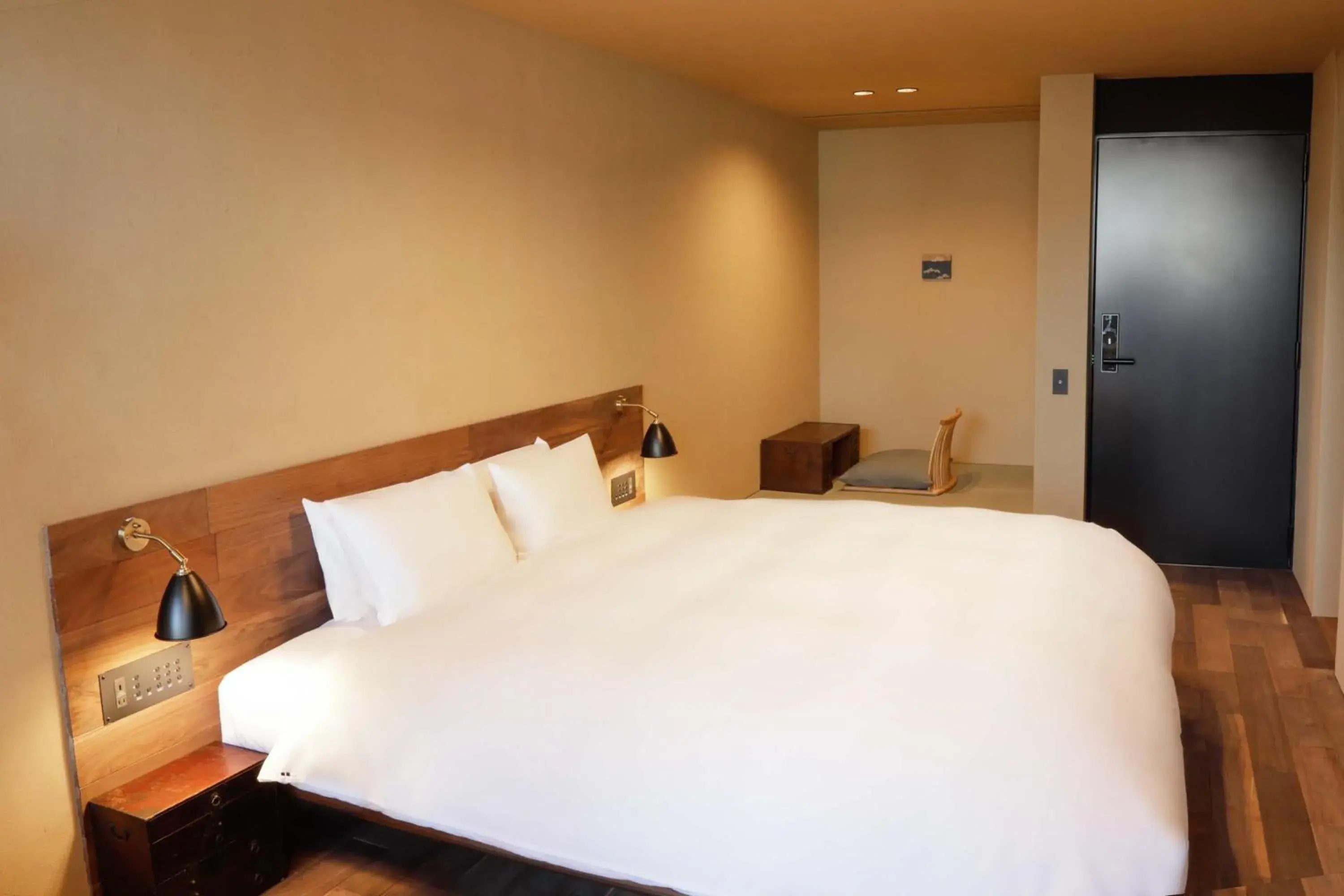 Deluxe King Room with Open Air Bath and Courtyard View(Annex) - Second Floor in Luxury hotel SOWAKA