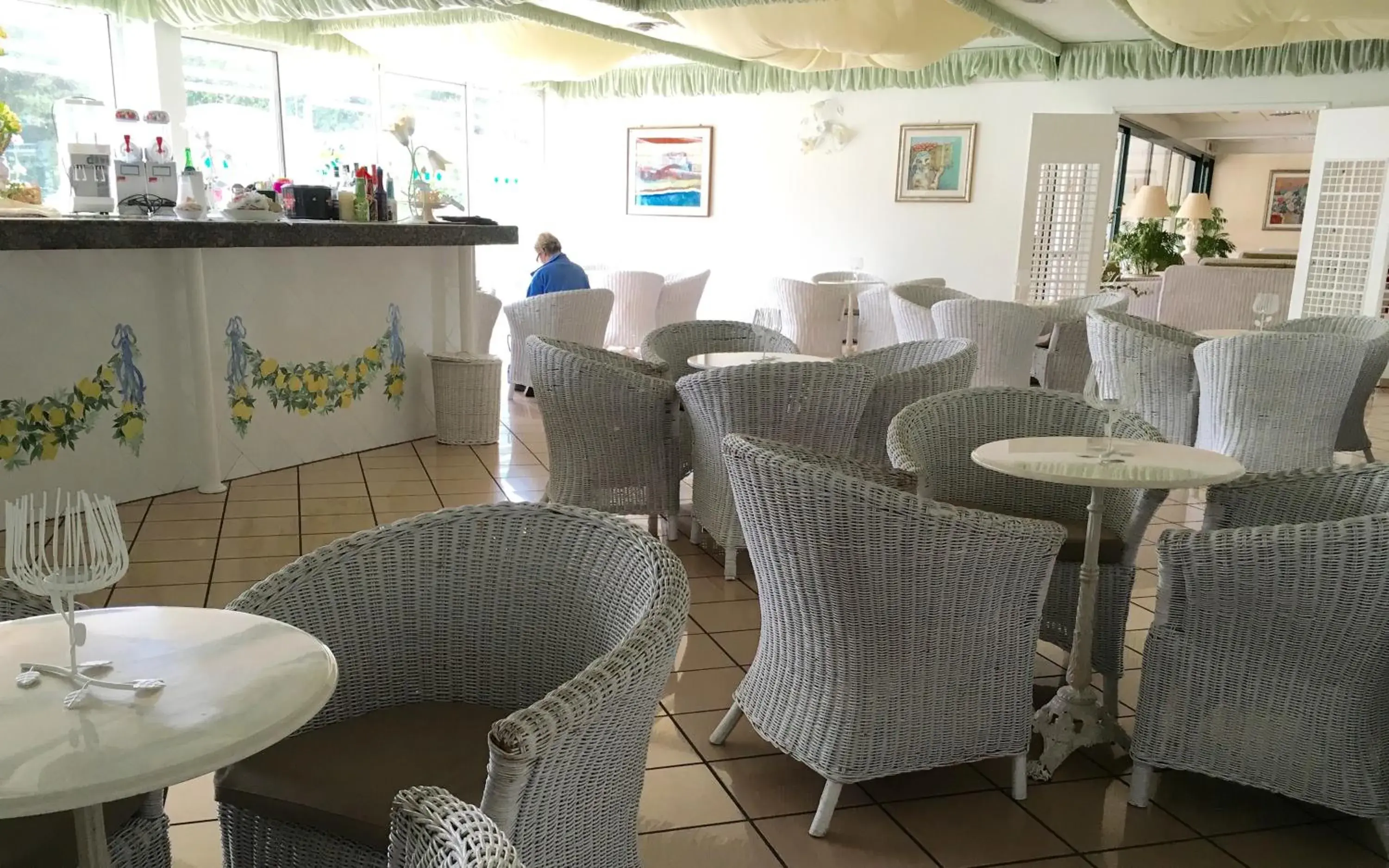 Lounge or bar, Restaurant/Places to Eat in Hotel Sierra Silvana