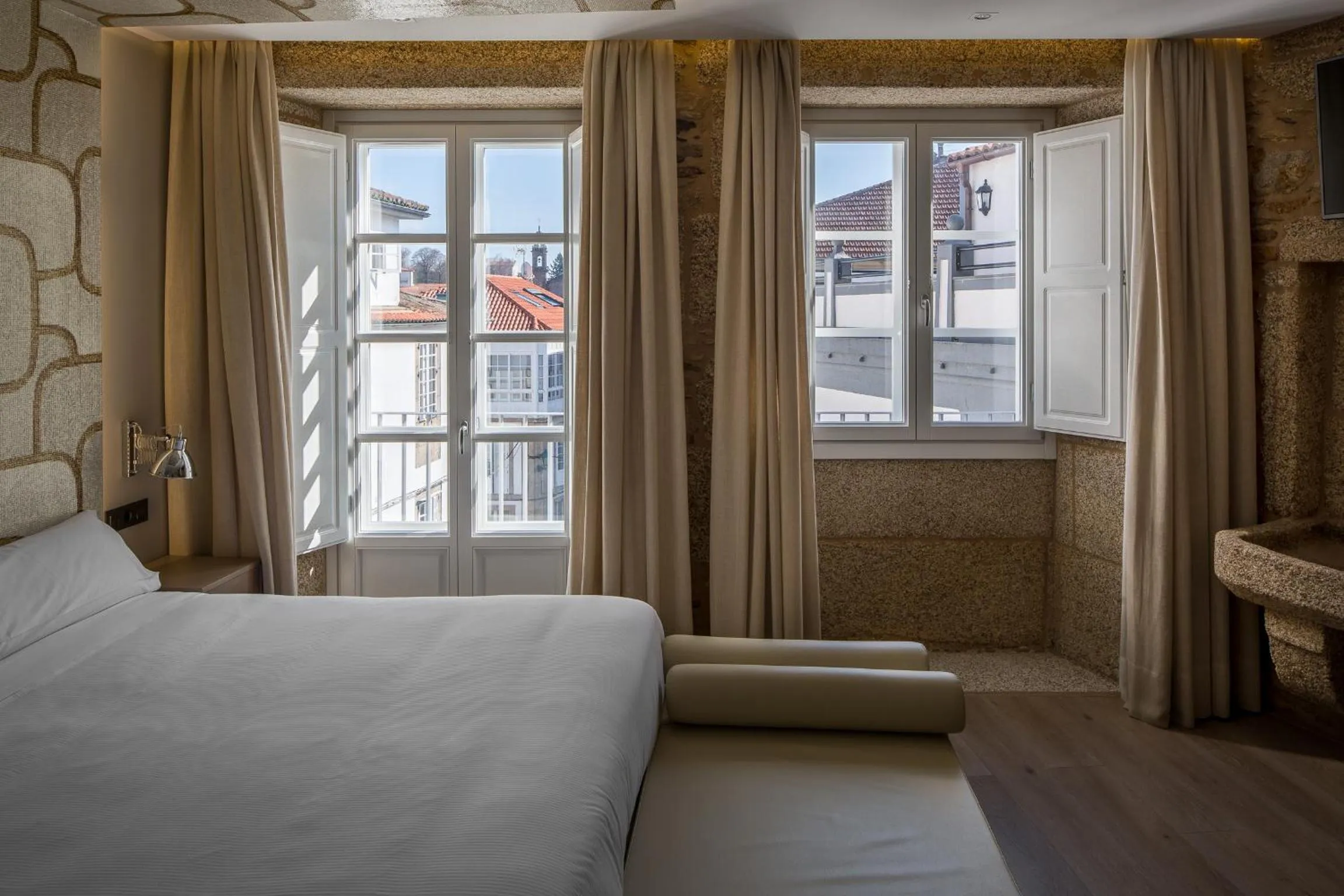 Photo of the whole room, Bed in Hotel Atalaia