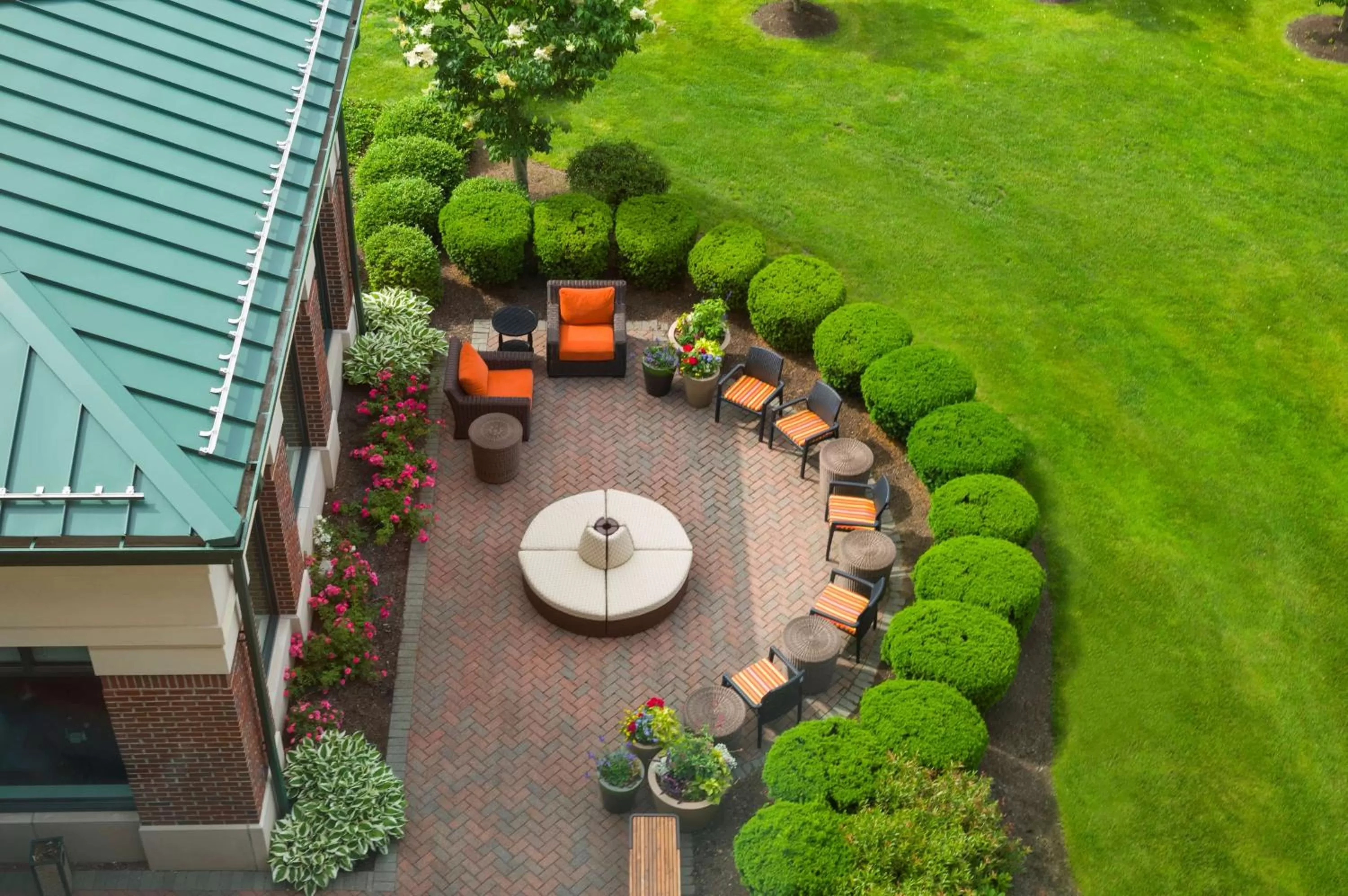 Patio in Hilton Garden Inn Hartford South/Glastonbury