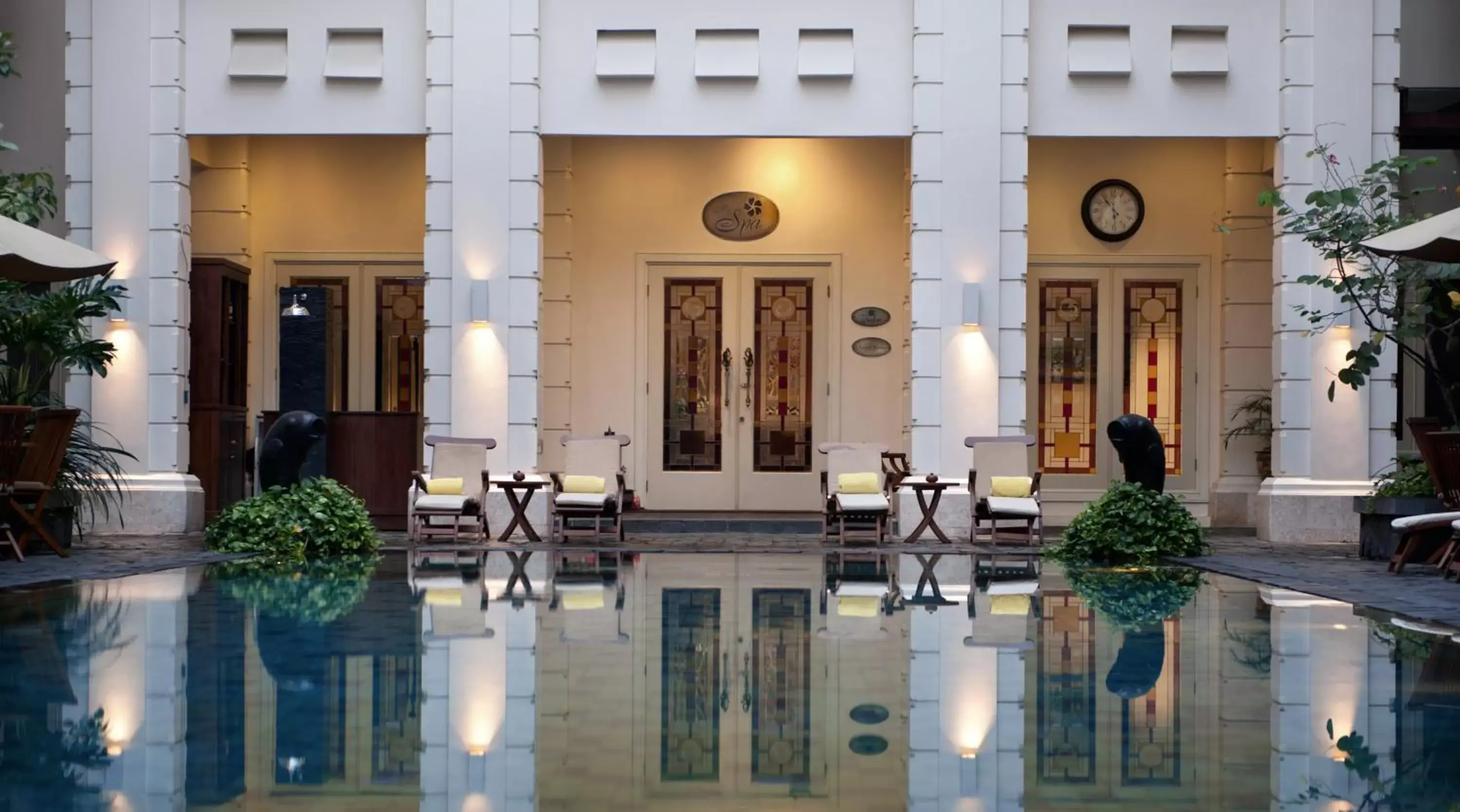 Swimming Pool in The Phoenix Hotel Yogyakarta - MGallery Collection