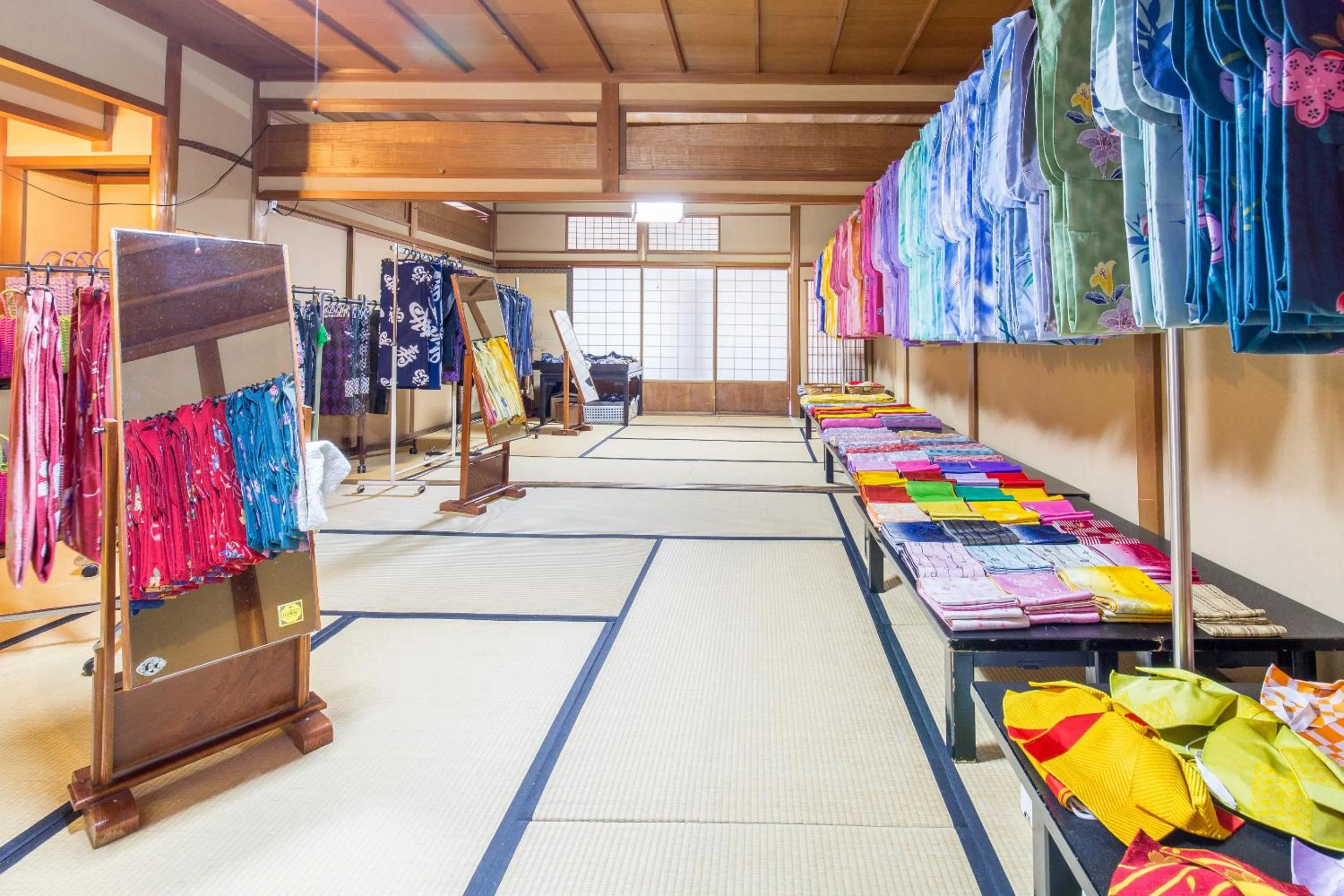 Activities in Honjin Hiranoya Annex