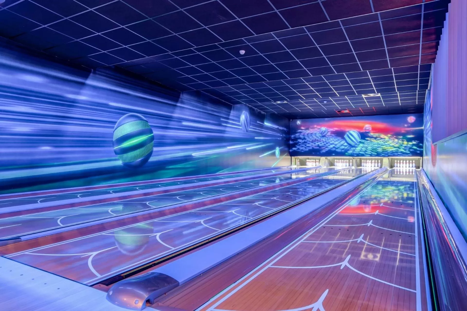 Bowling in Hotel Arkas