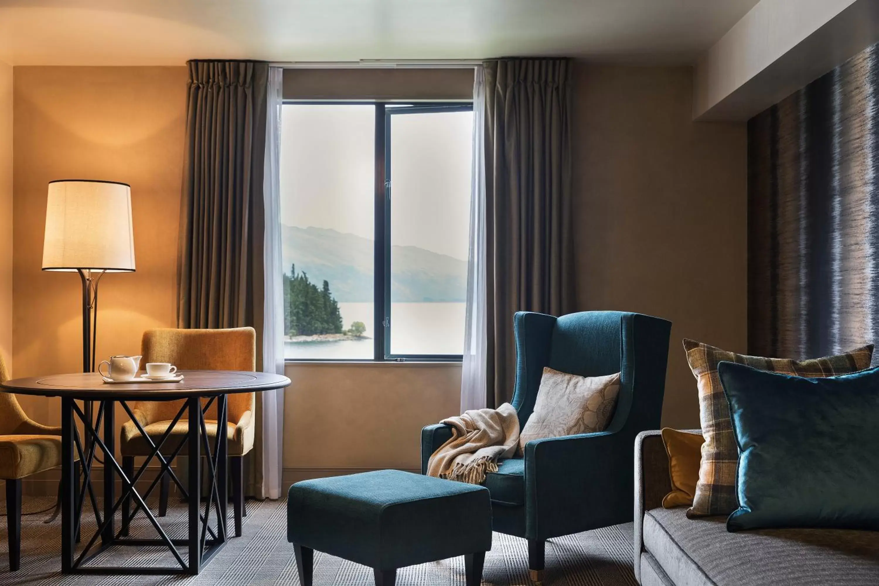 One-Bedroom King Suite with Lake View in Hotel St Moritz Queenstown - MGallery by Sofitel
