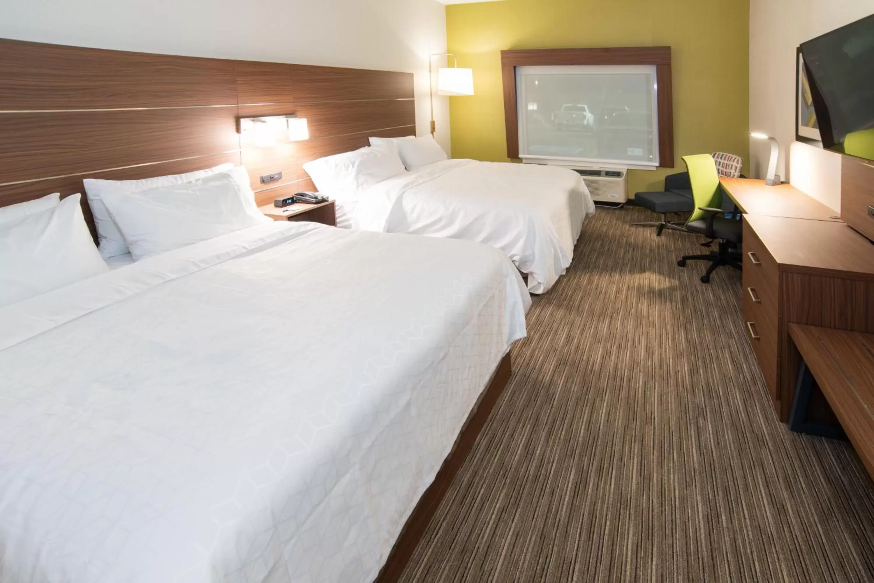 Photo of the whole room, Bed in Holiday Inn Express & Suites - North Battleford, an IHG Hotel