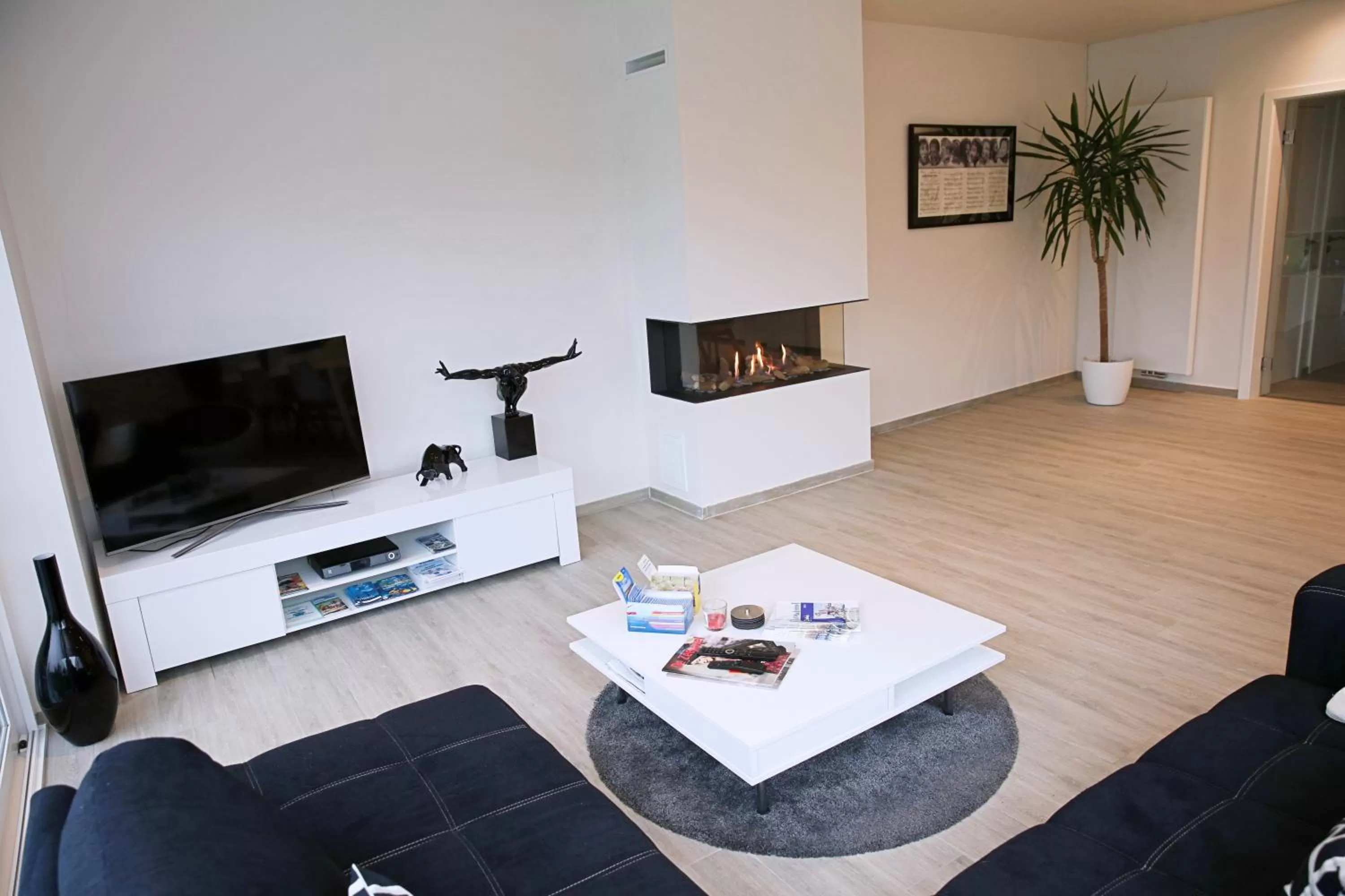 Communal lounge/ TV room in B&B Intermezzo