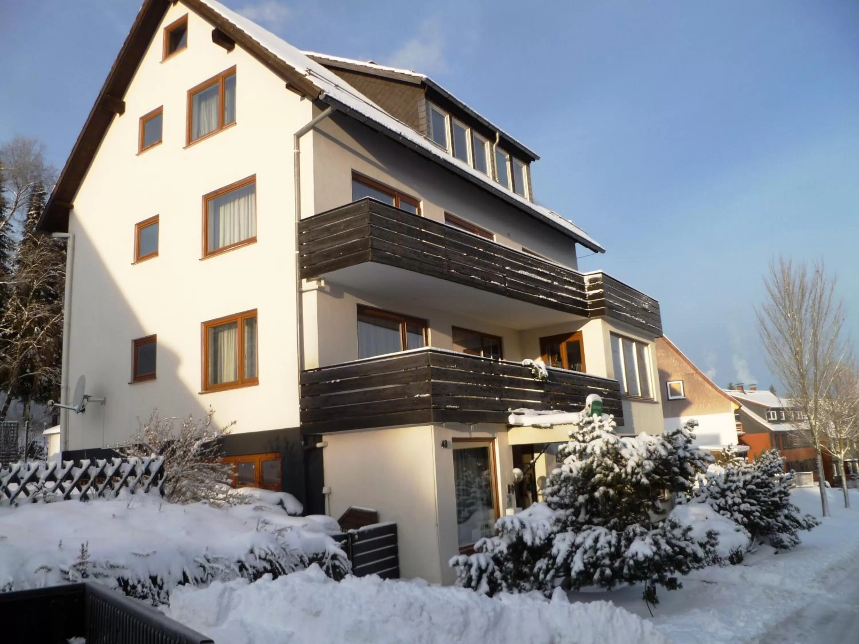 Facade/entrance, Winter in B&B Orchidee