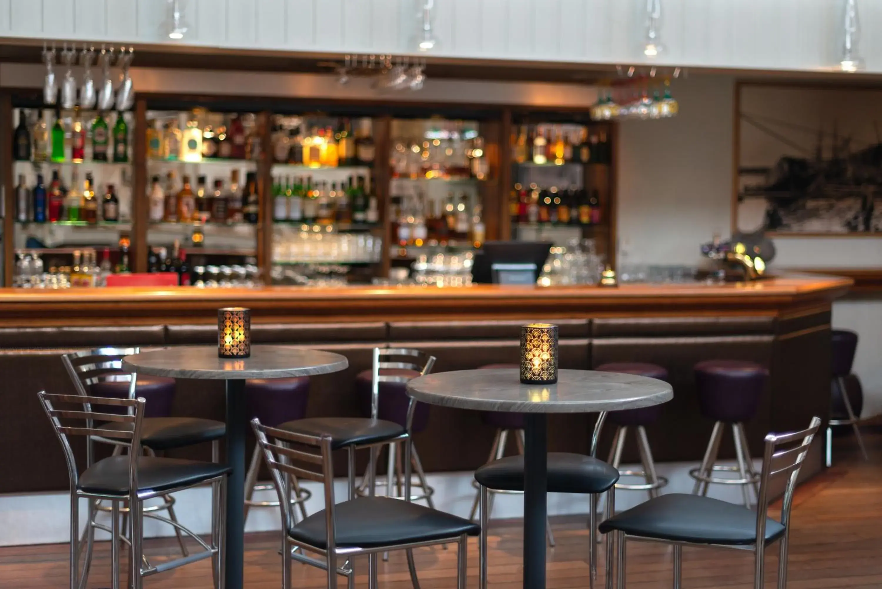 Lounge or bar in Quality Hotel Leangkollen Lounge or bar in Quality Hotel Leangkollen