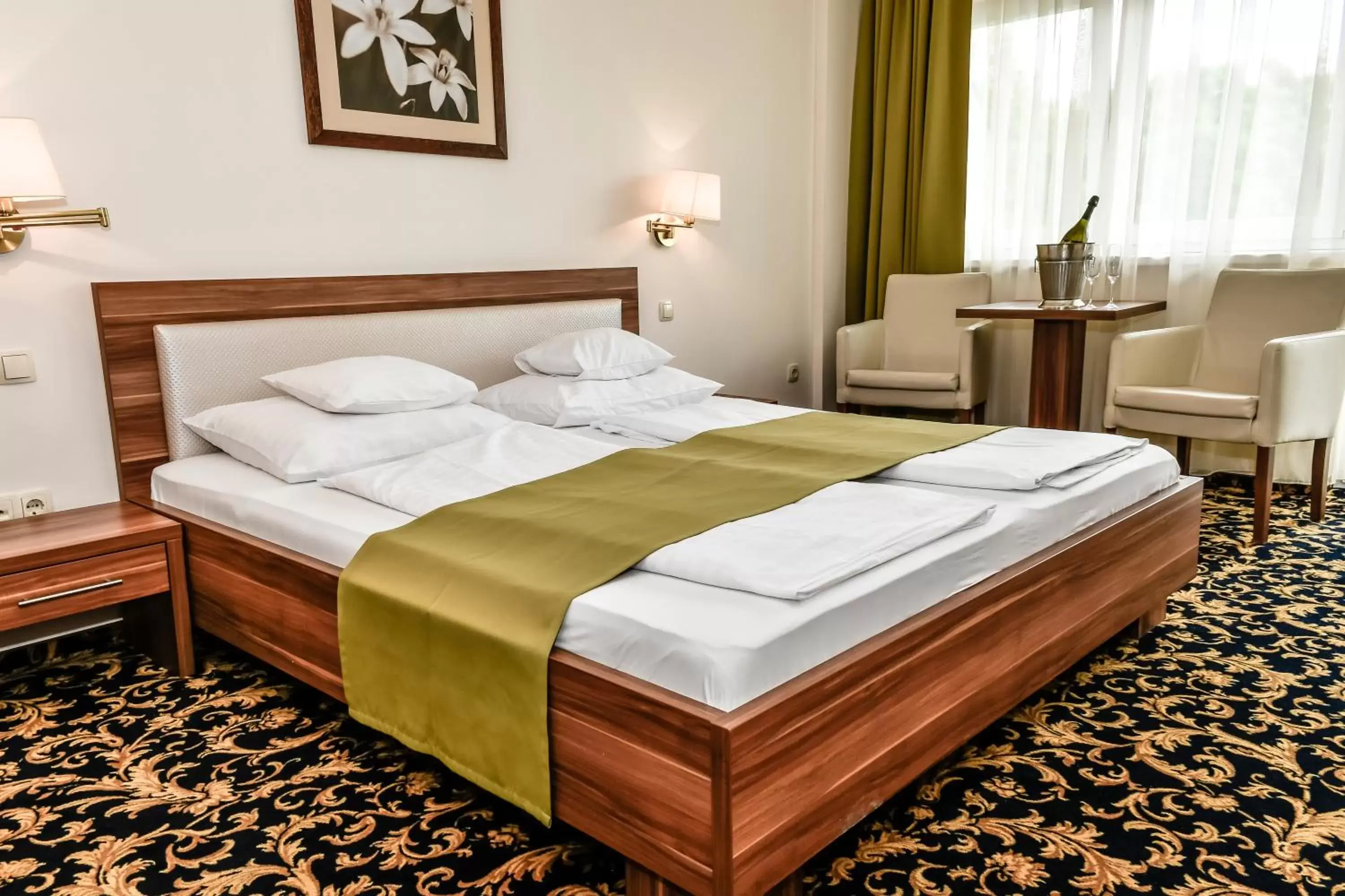 Double Room with Balcony - single occupancy in Simbad Hotel & Bar Superior Double Room with Balcony - single occupancy in Simbad Hotel & Bar Superior