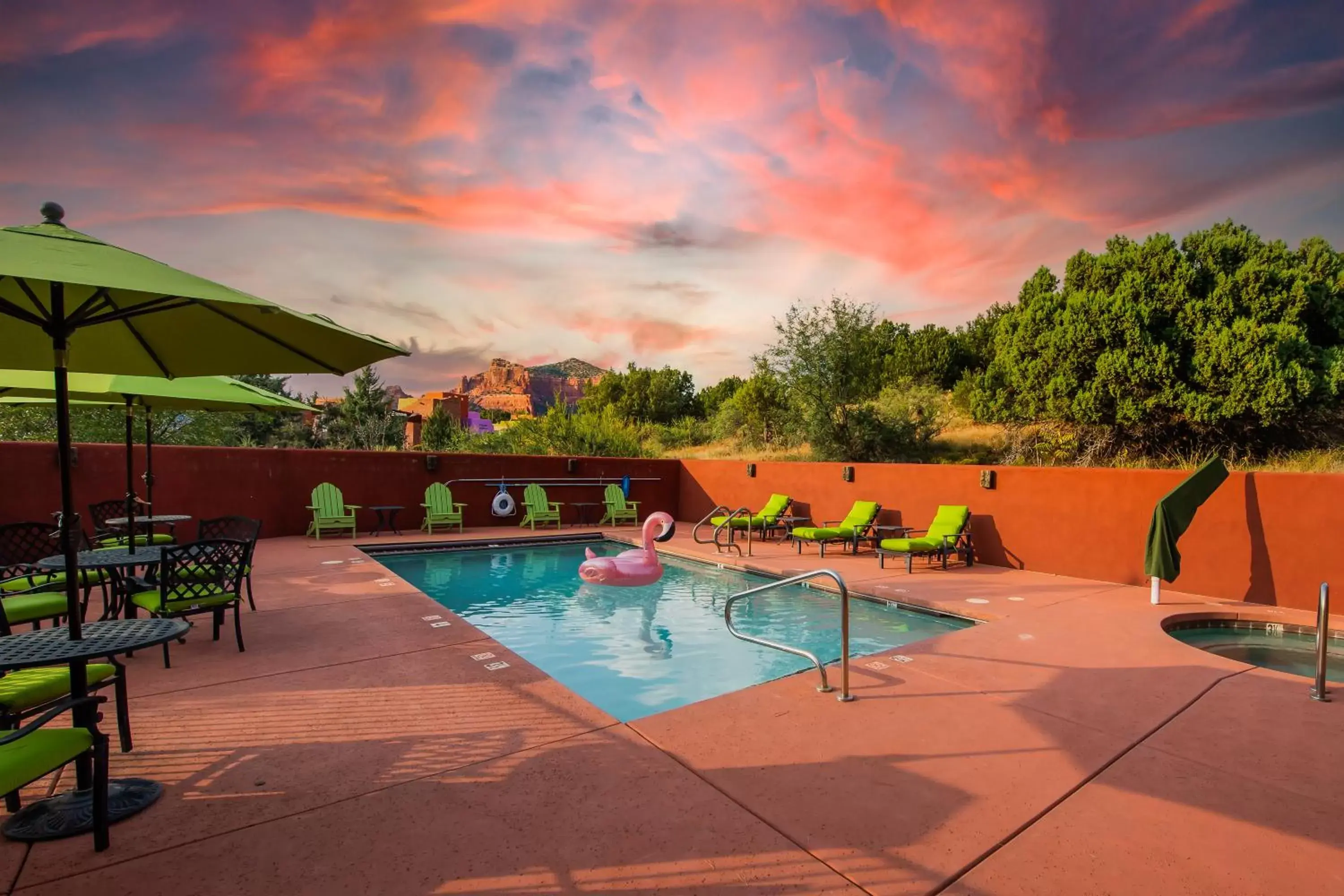 Mountain view, Swimming Pool in Las Posadas of Sedona