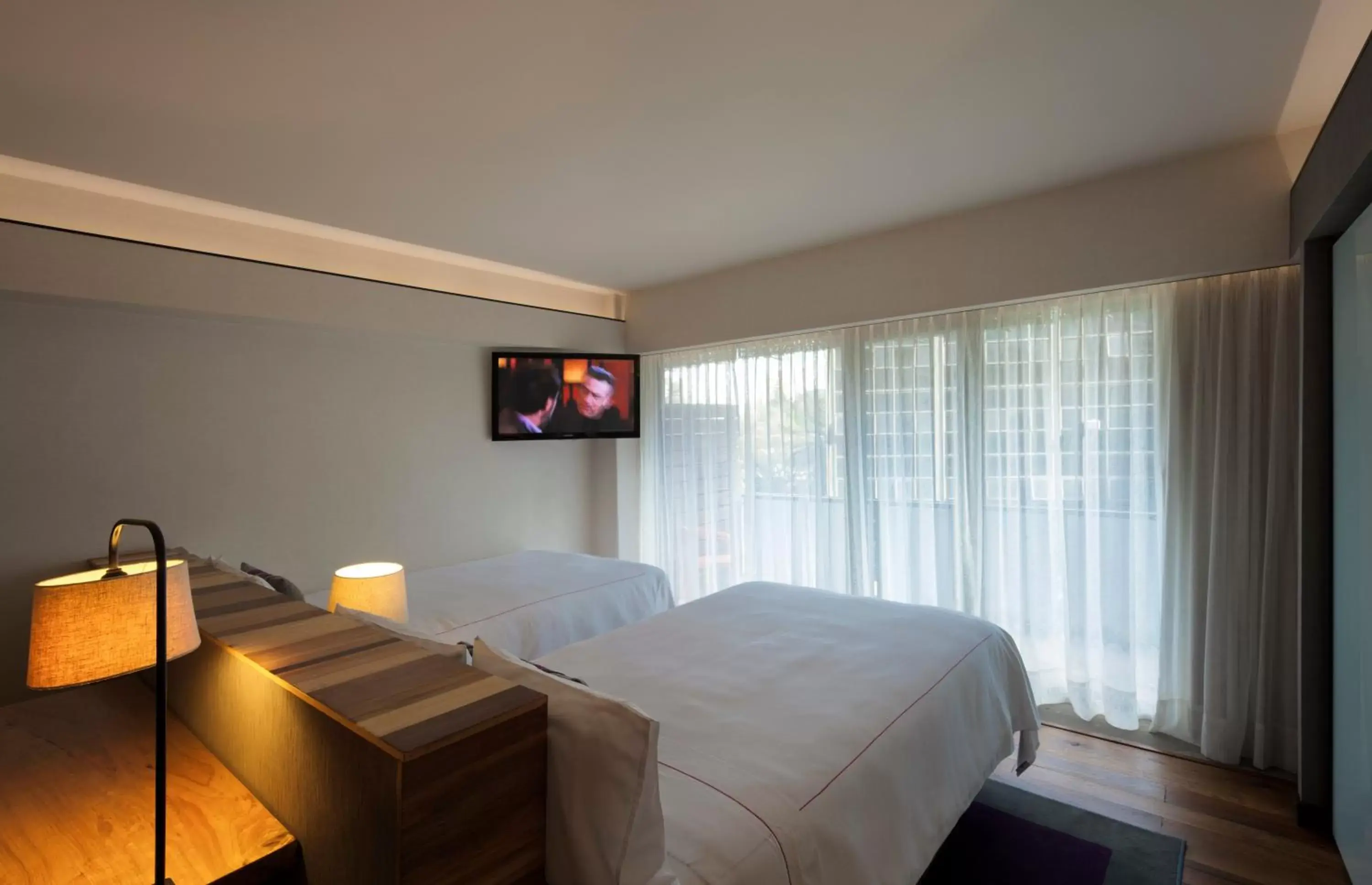 Photo of the whole room, Bed in Las Suites Campos Eliseos