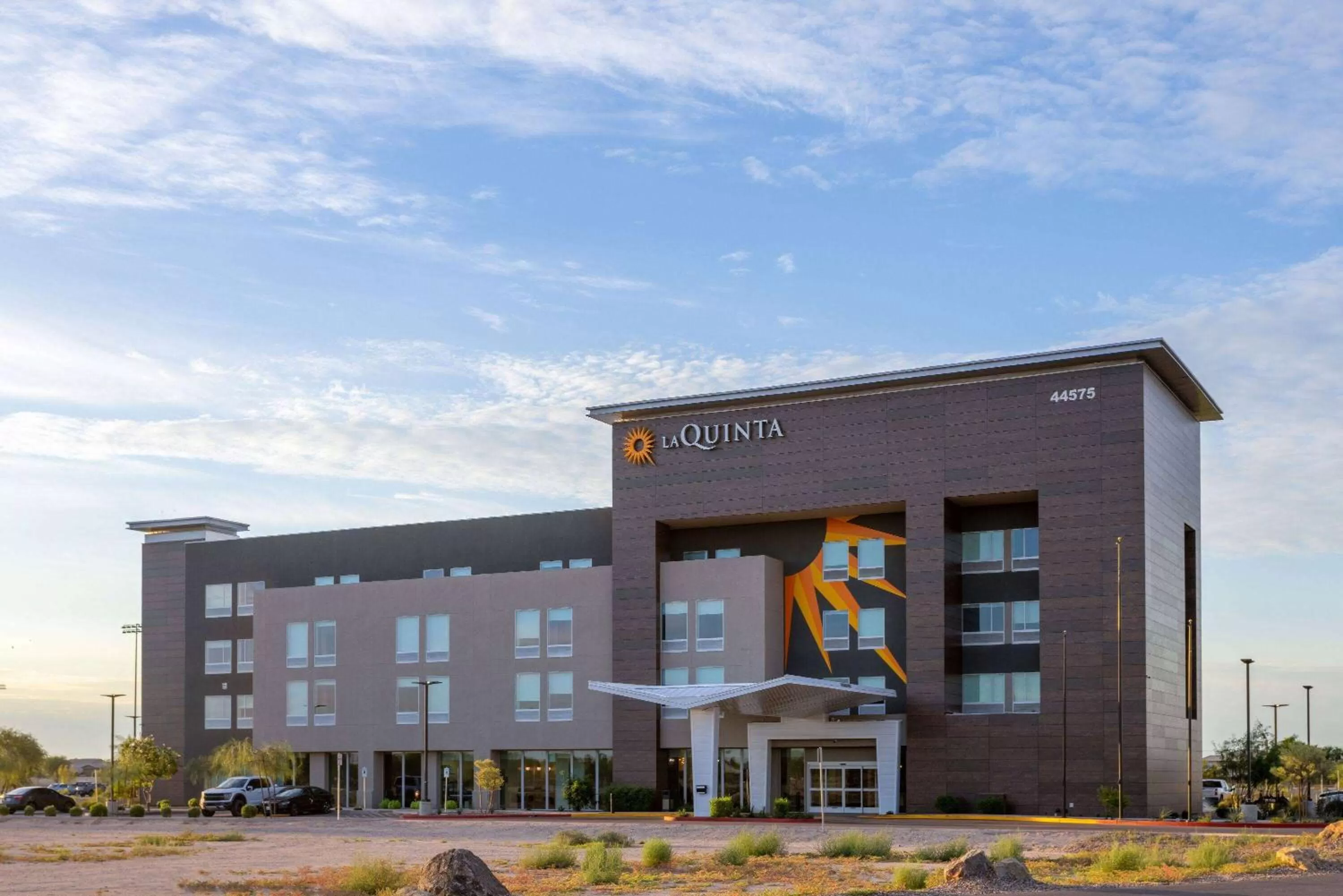 Property building in La Quinta Inn & Suites by Wyndham Maricopa Copper Sky