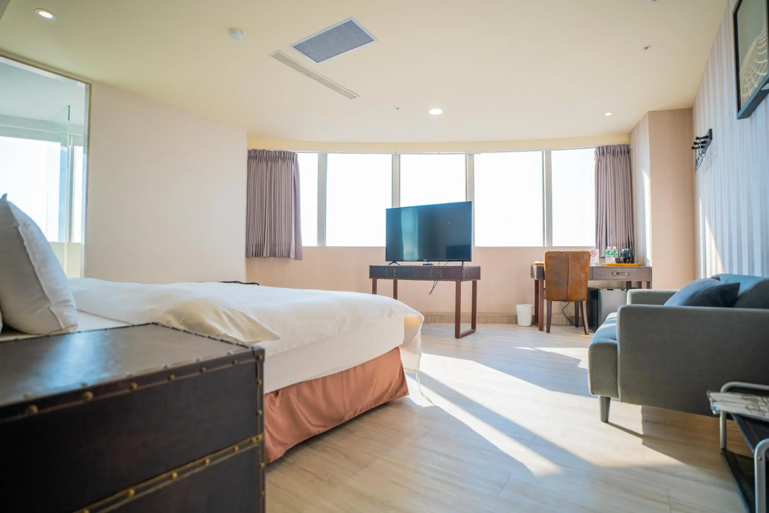 TV/Entertainment Center in XinsheHotel - Chungli