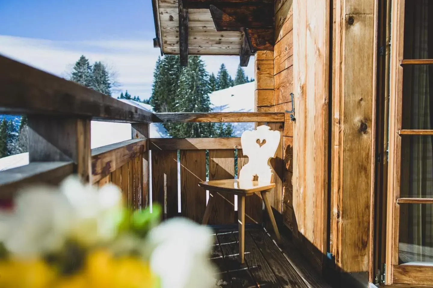 Balcony/Terrace in Berghaus Alpenrösli