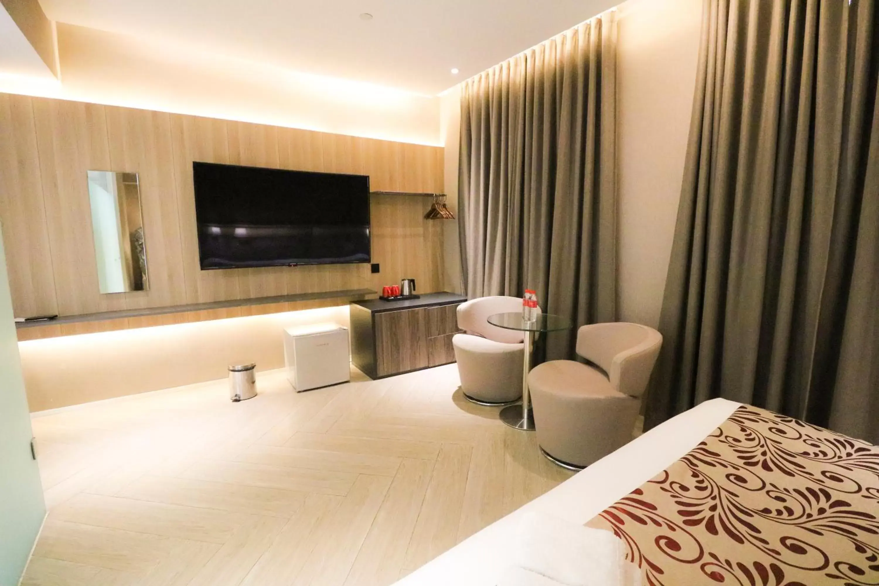 TV and multimedia, TV/Entertainment Center in Red Hotel Cubao, Quezon City