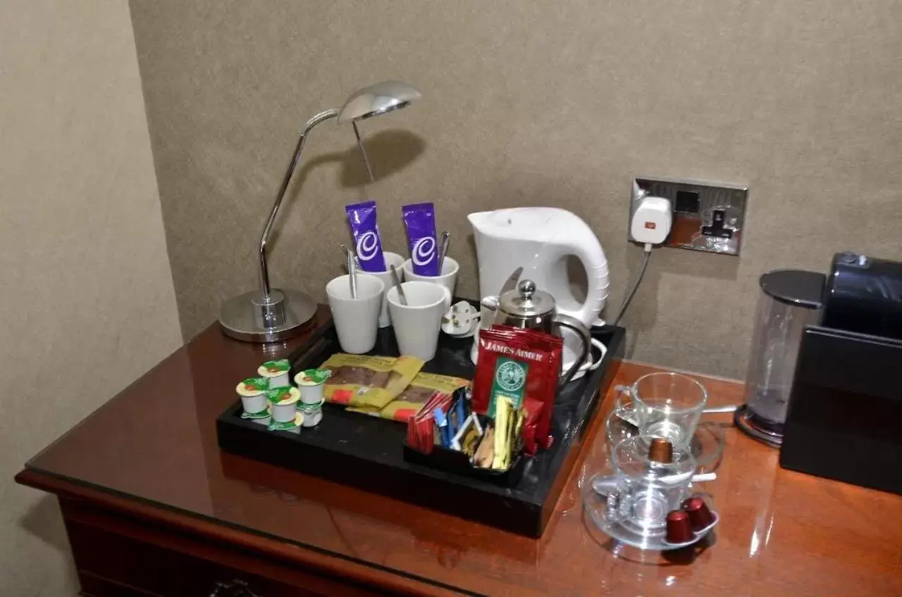 Coffee/tea facilities in BRILLIANT Park Hall Hotel,Chorley