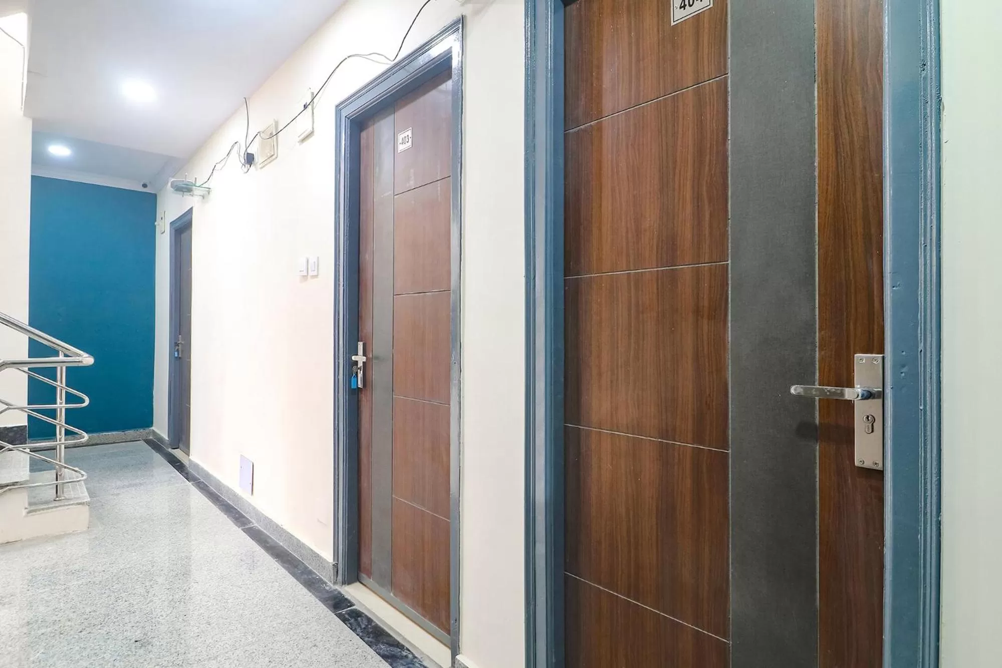 Lobby or reception in FabHotel Broholic Suites - Nr US Consulate, Financial District