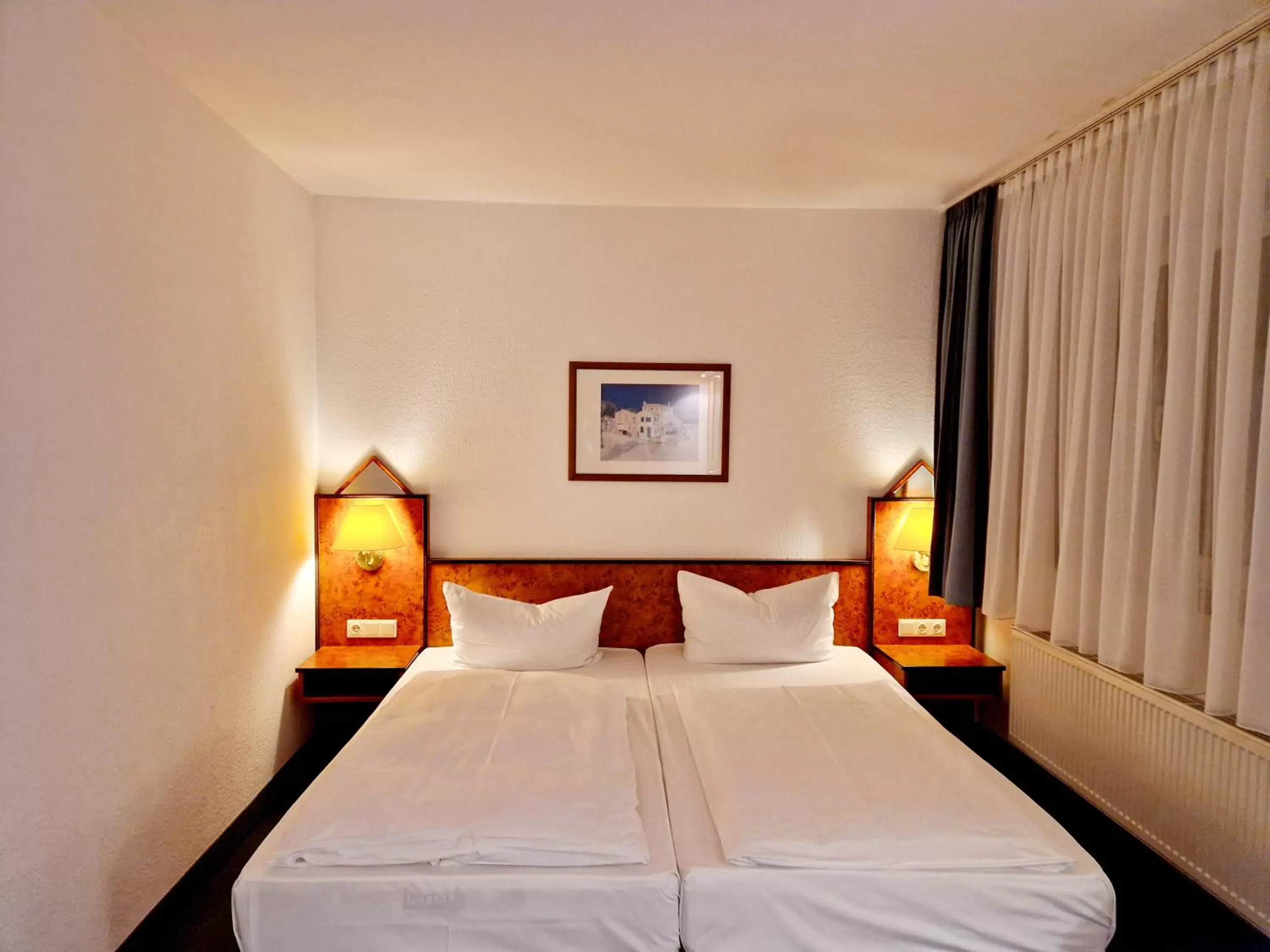 Bed in Trip Inn Hotel Minerva Frankfurt