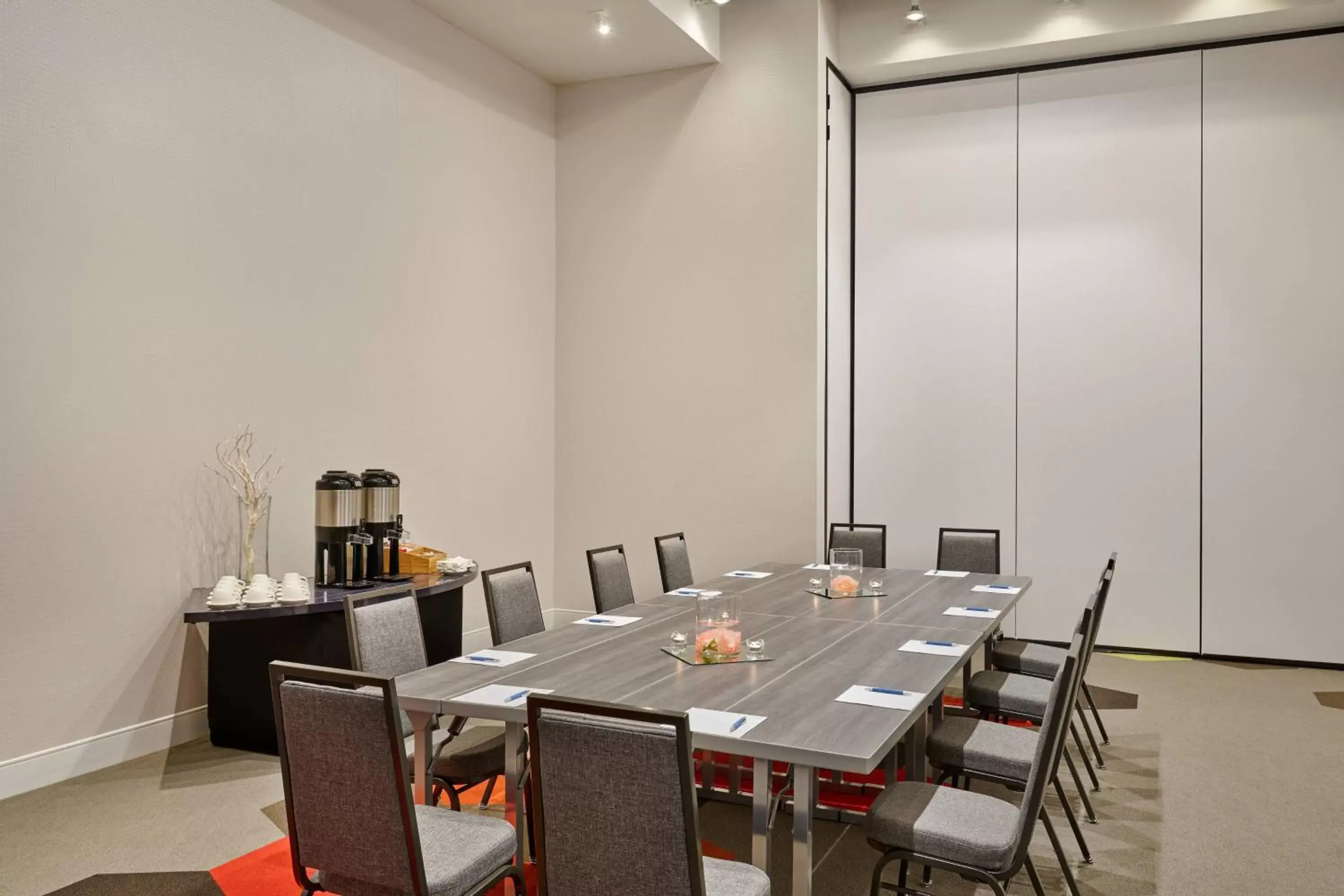 Meeting/conference room in Four Points by Sheraton Dallas Fort Worth Airport North