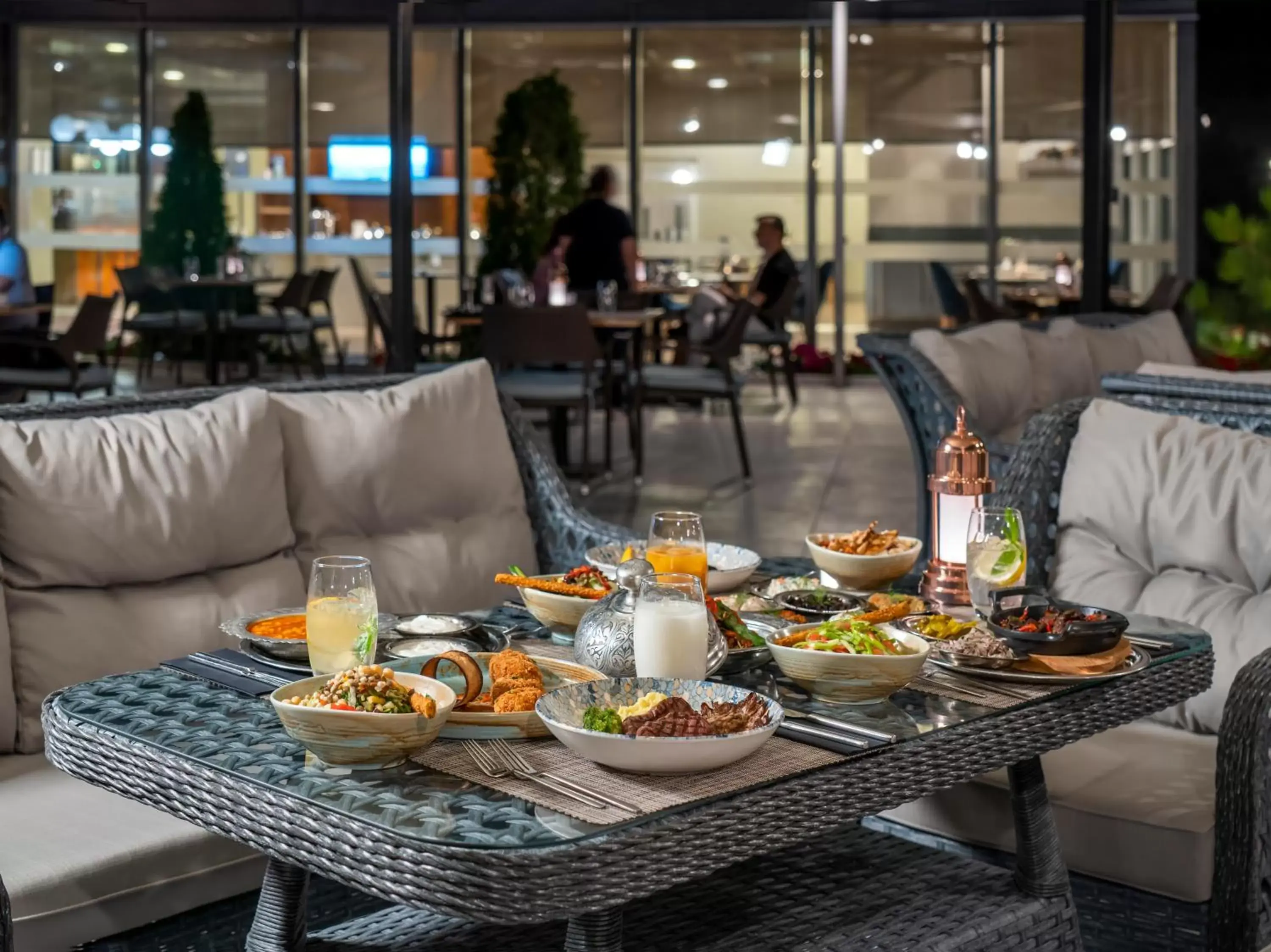 Garden, Restaurant/Places to Eat in Novotel Kayseri