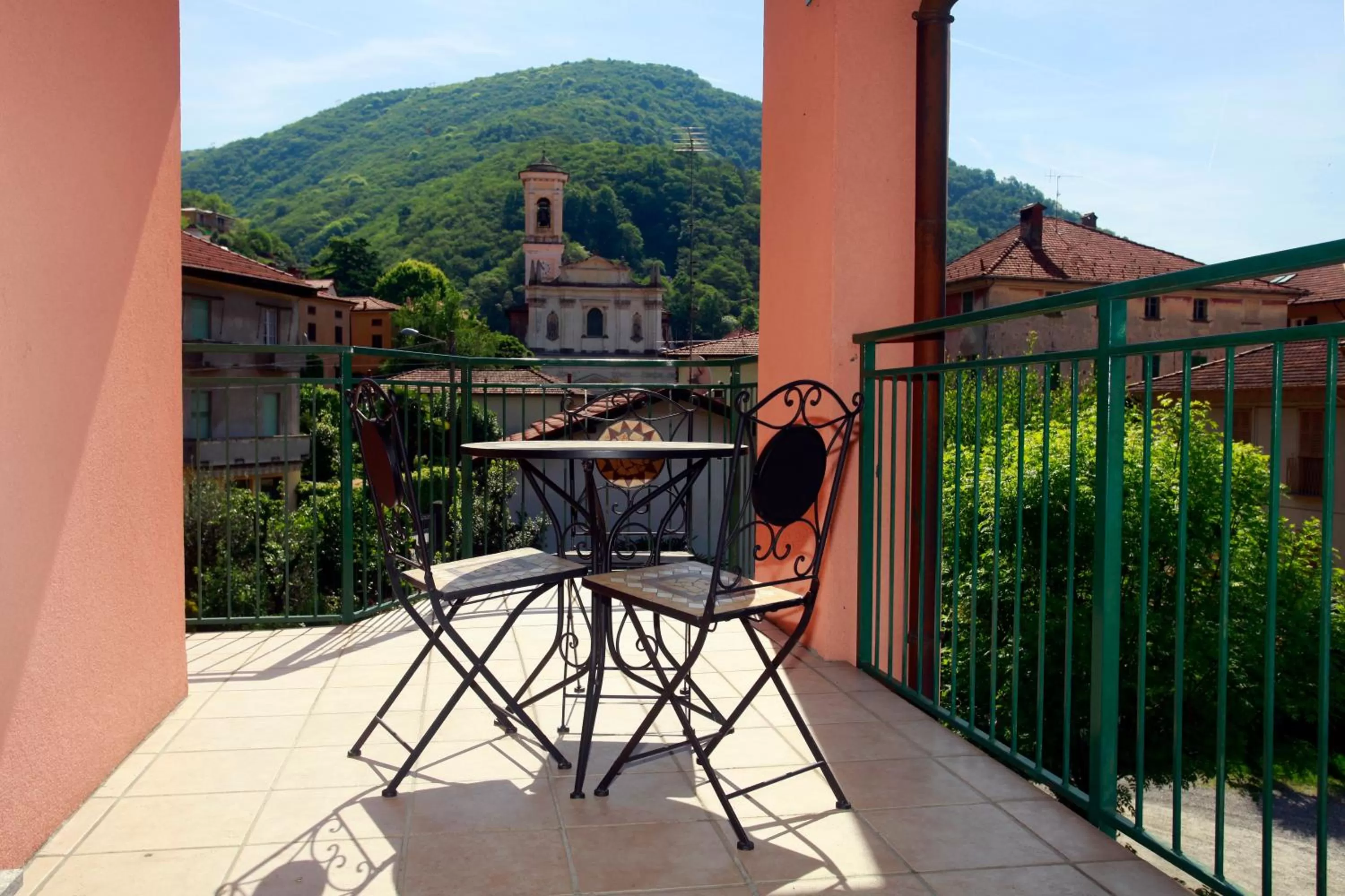 Day in Apartment Lake Maggiore - ITALIA