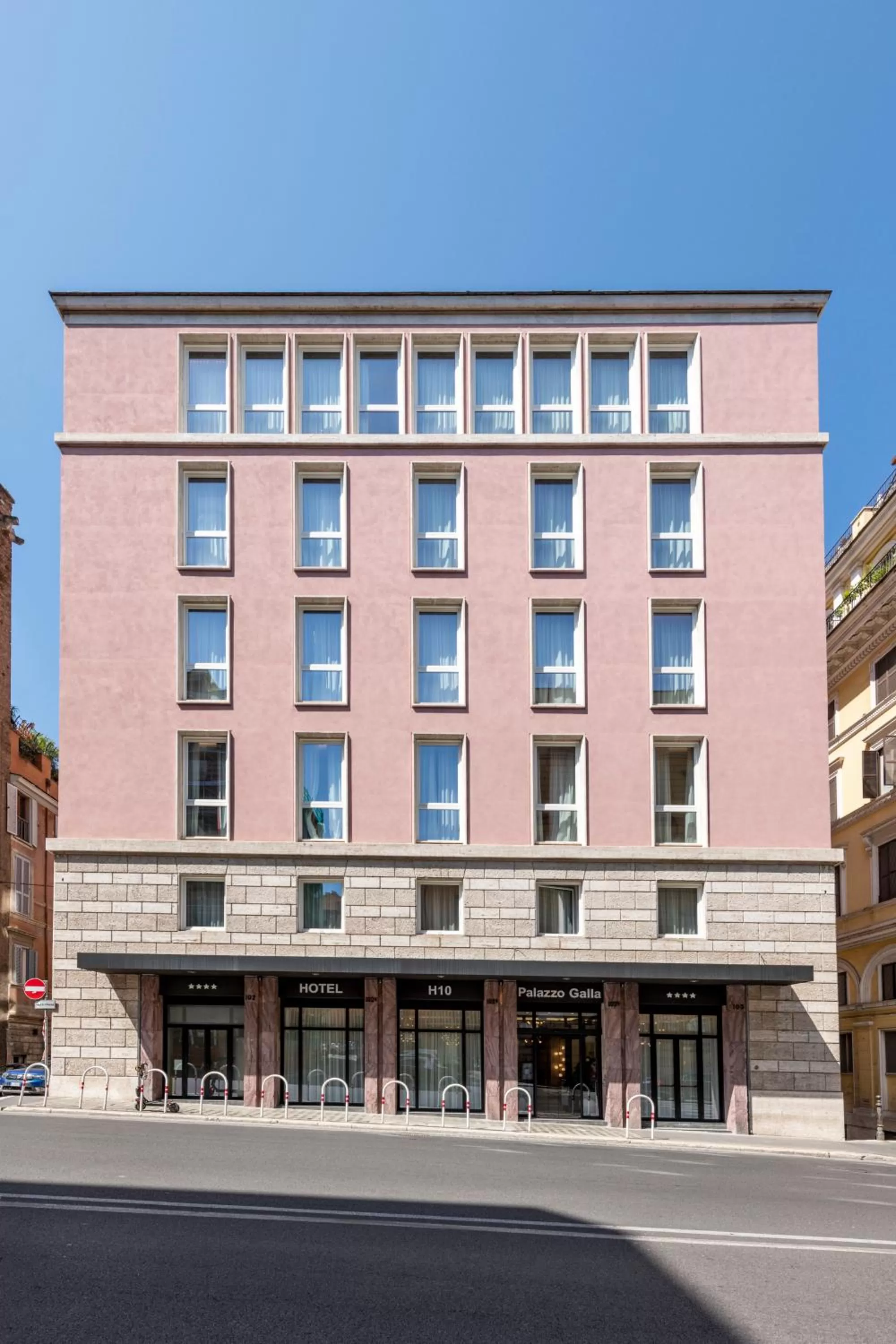 Property building in H10 Palazzo Galla