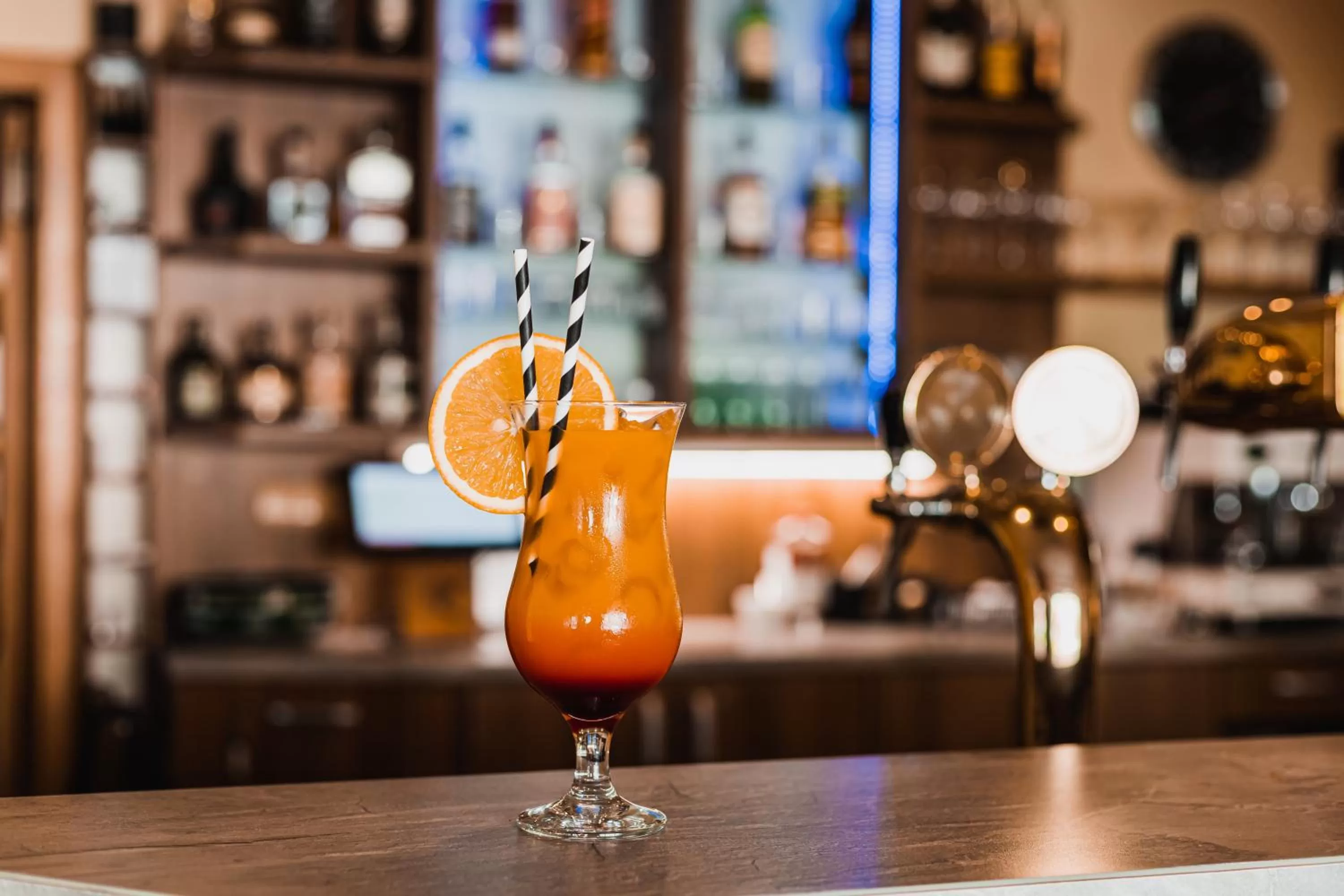 Restaurant/places to eat in Hotel Krajka****