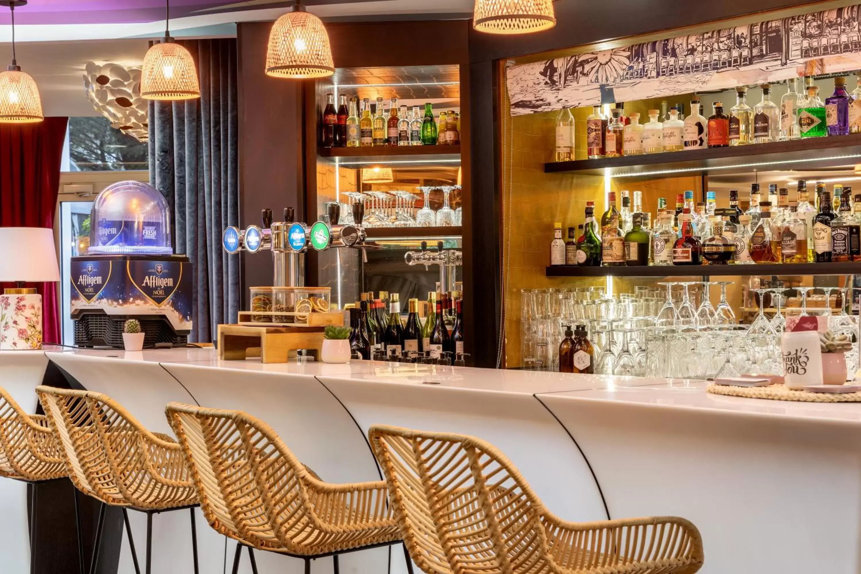 Lounge/Bar in Aiden by Best Western at Paris Roissy CDG