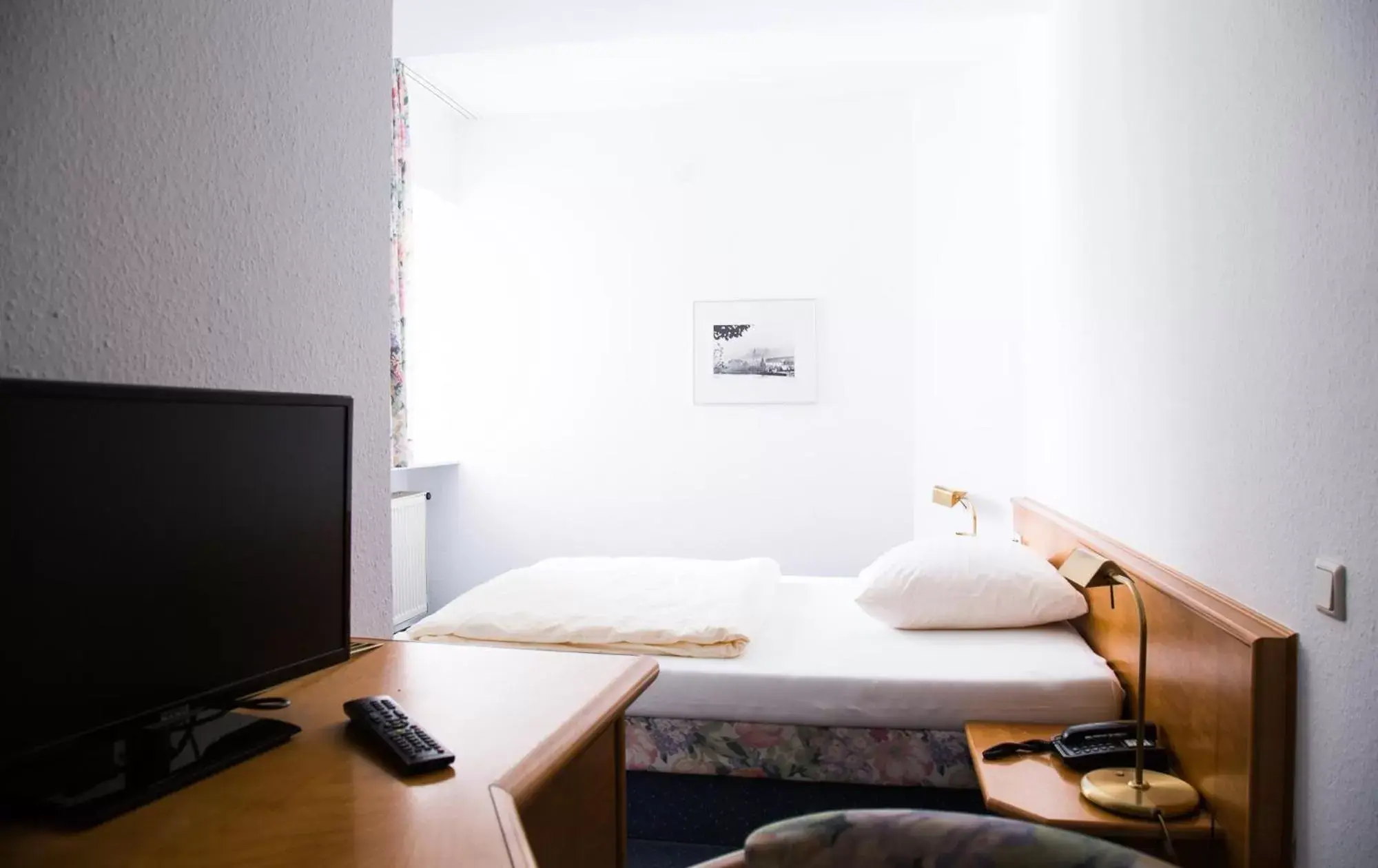 TV and multimedia, Bed in Hotel am Rathaus