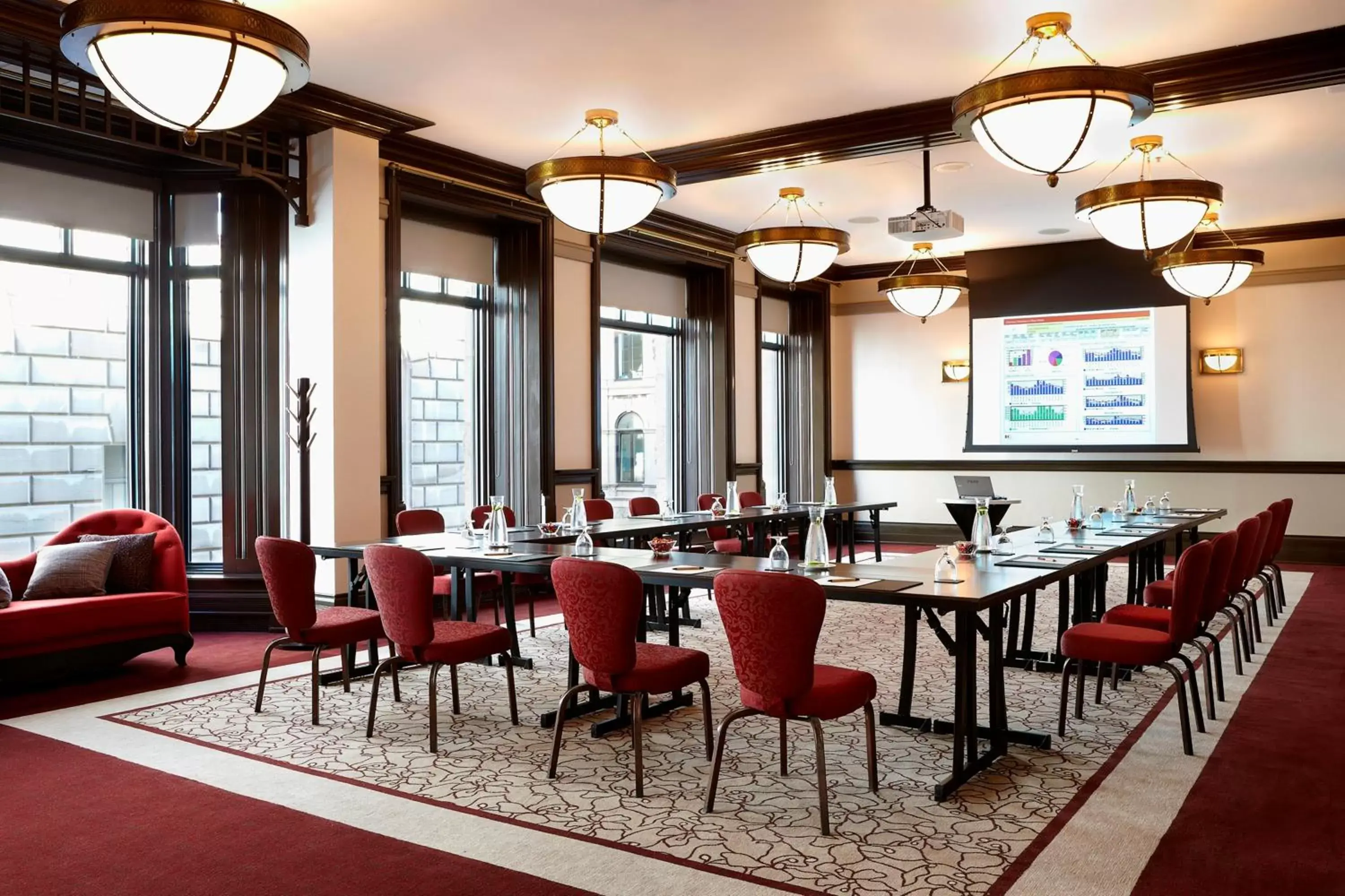Meeting/conference room, Restaurant/Places to Eat in InterContinental Montreal, an IHG Hotel