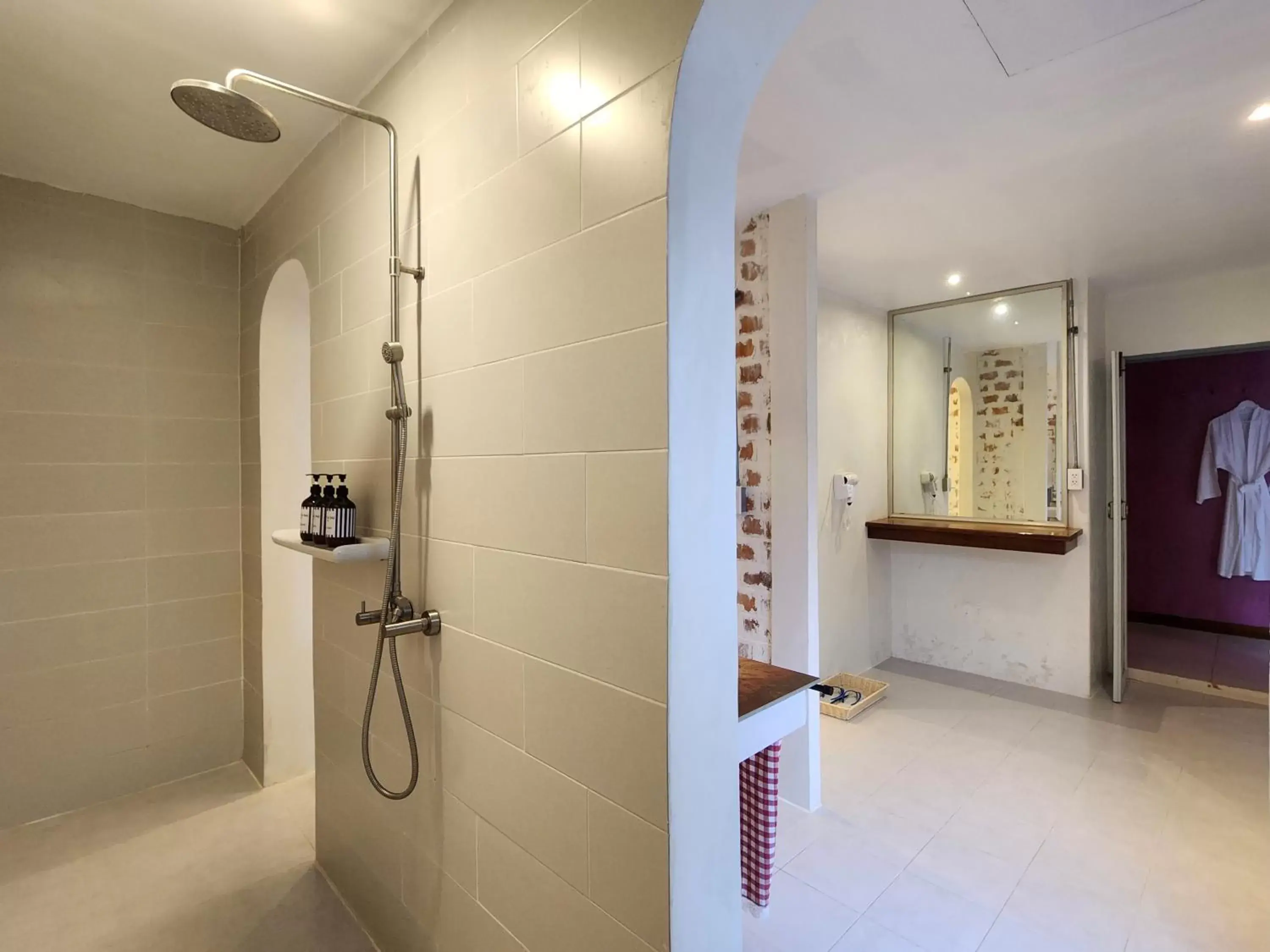 Shower, Bathroom in The Oia Pai Resort