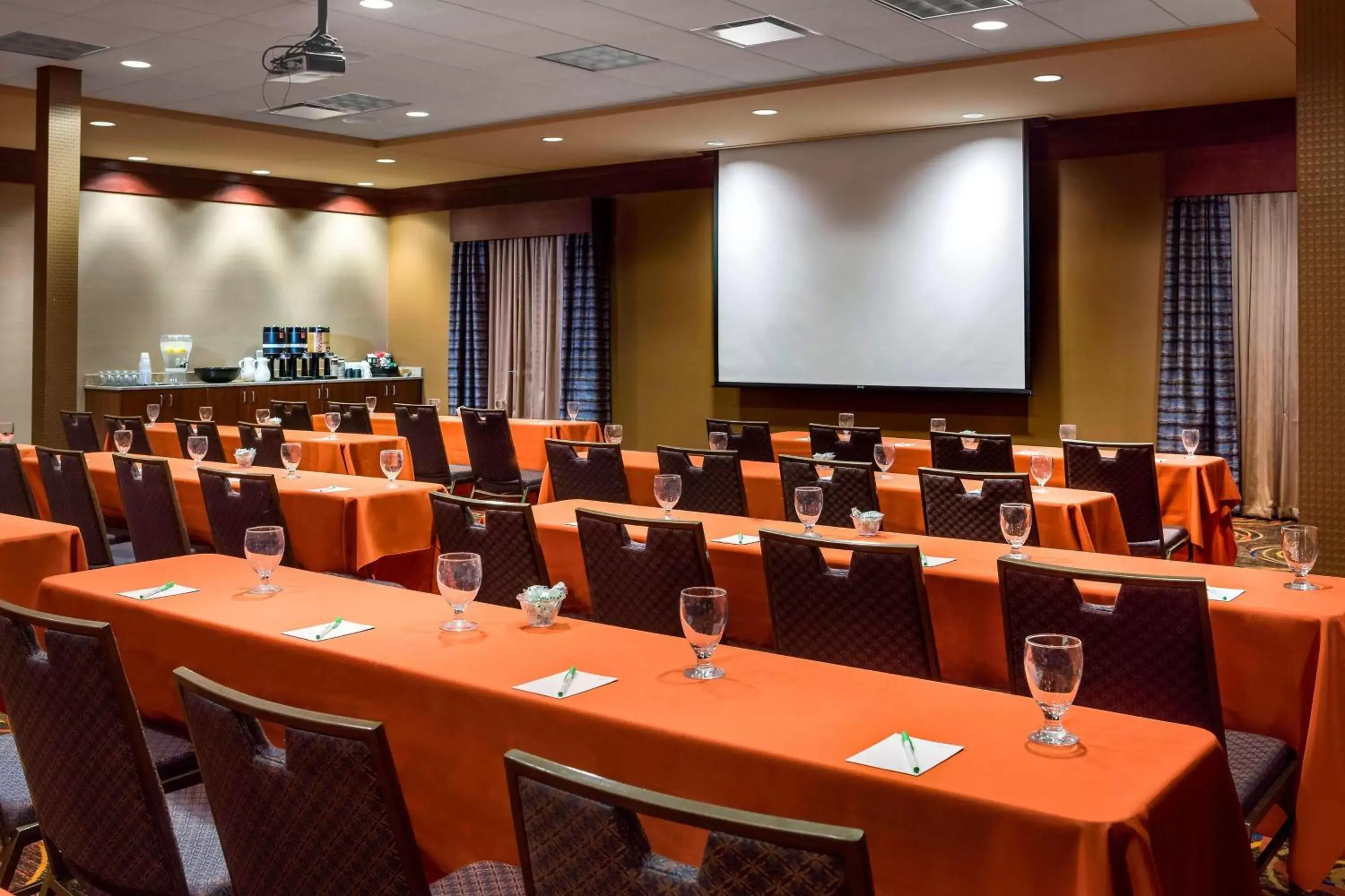 Meeting/conference room in Courtyard by Marriott Columbia