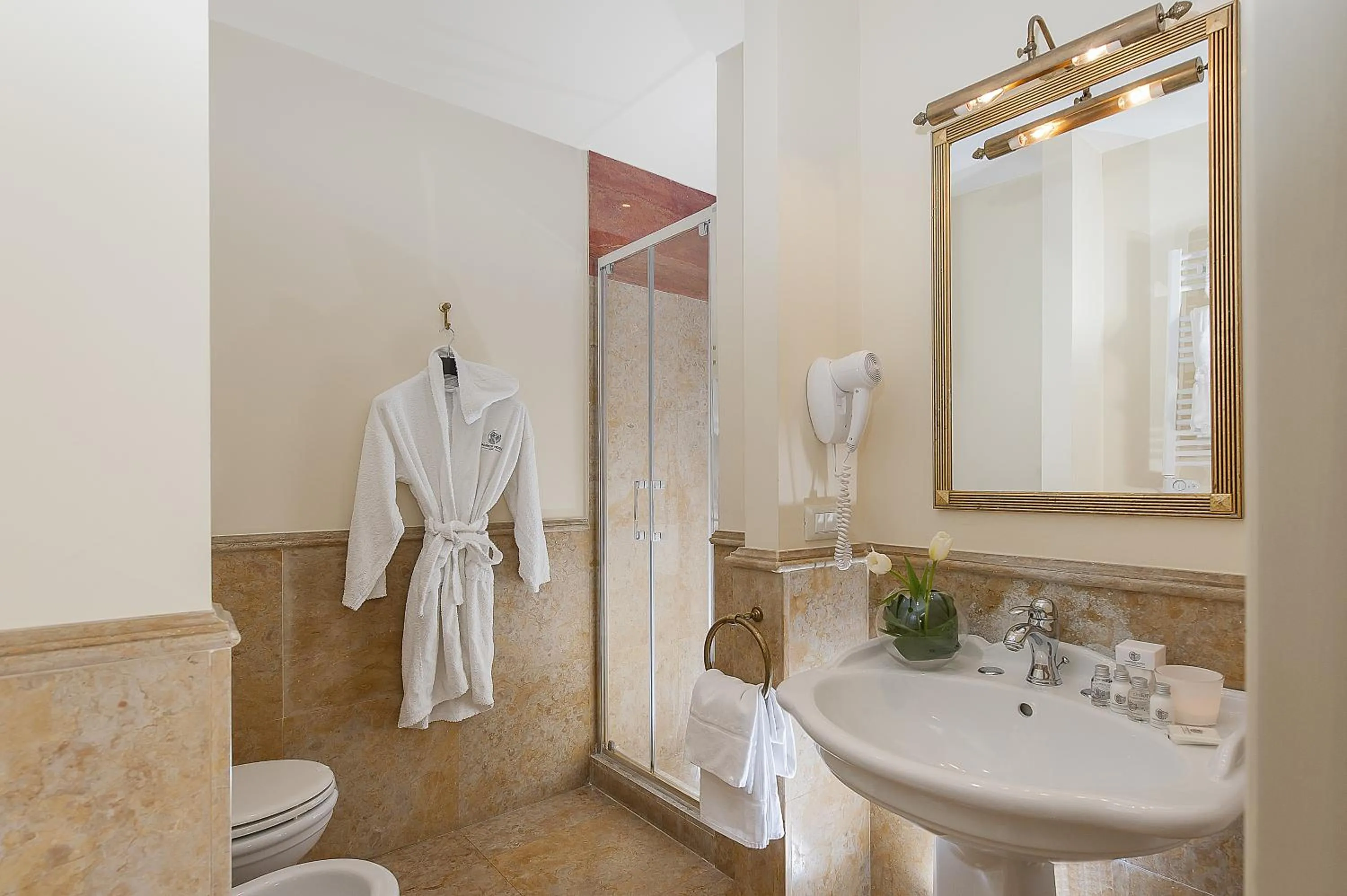 Bathroom in Dimora Degli Dei