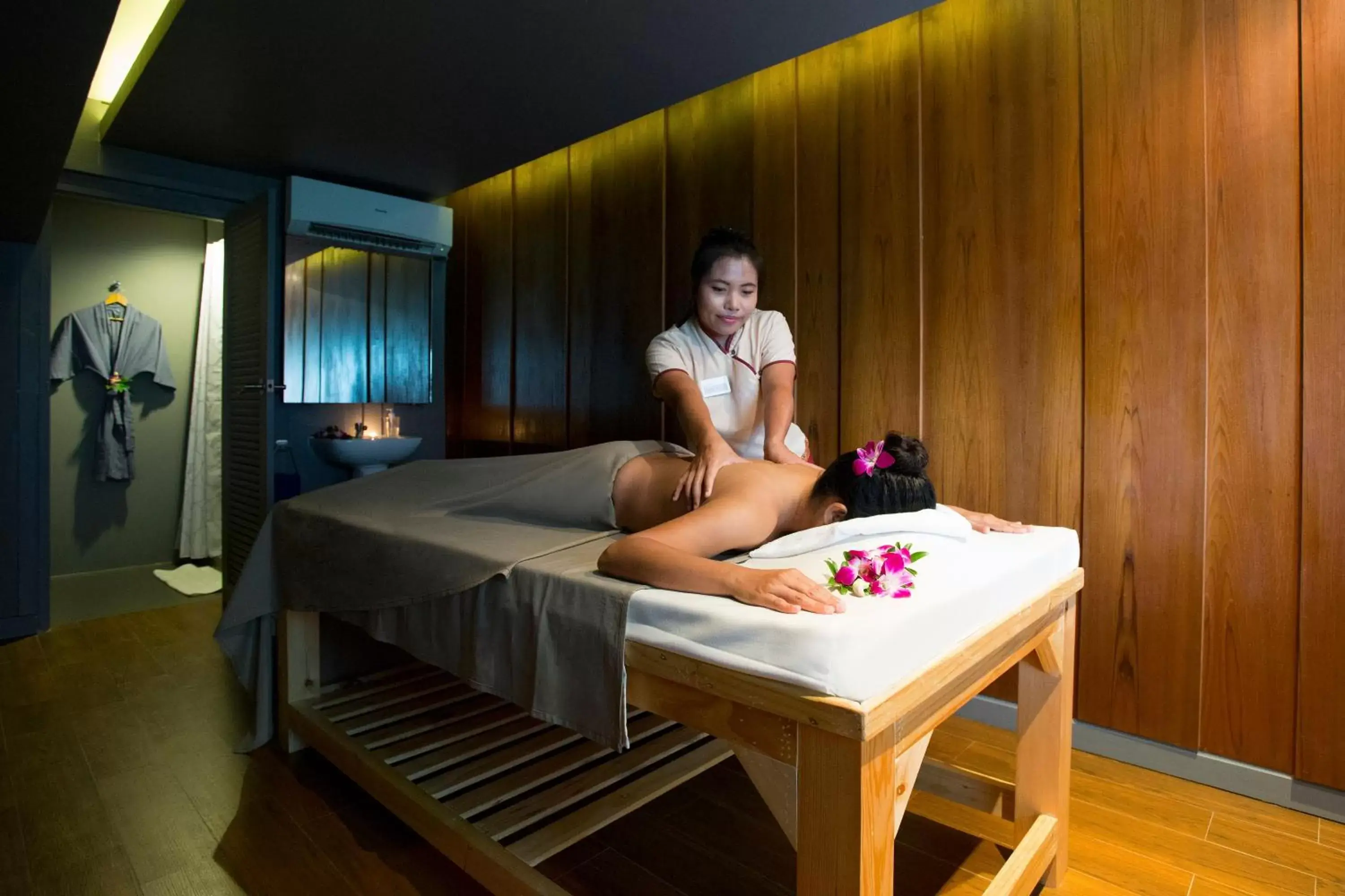 Massage in TUI BLUE Khao Lak Resort - SHA Plus