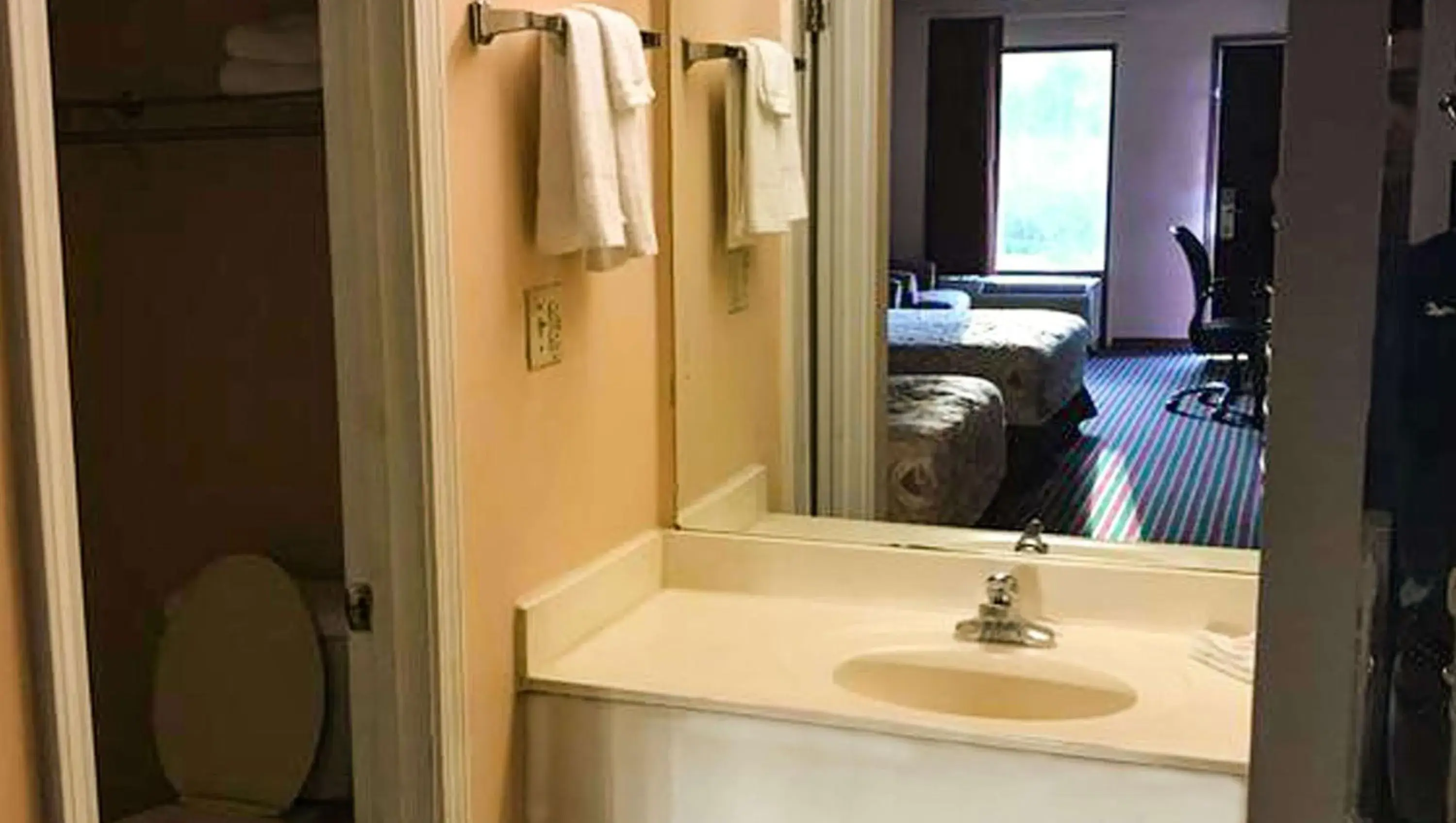 Bathroom in Magnuson Hotel Marietta