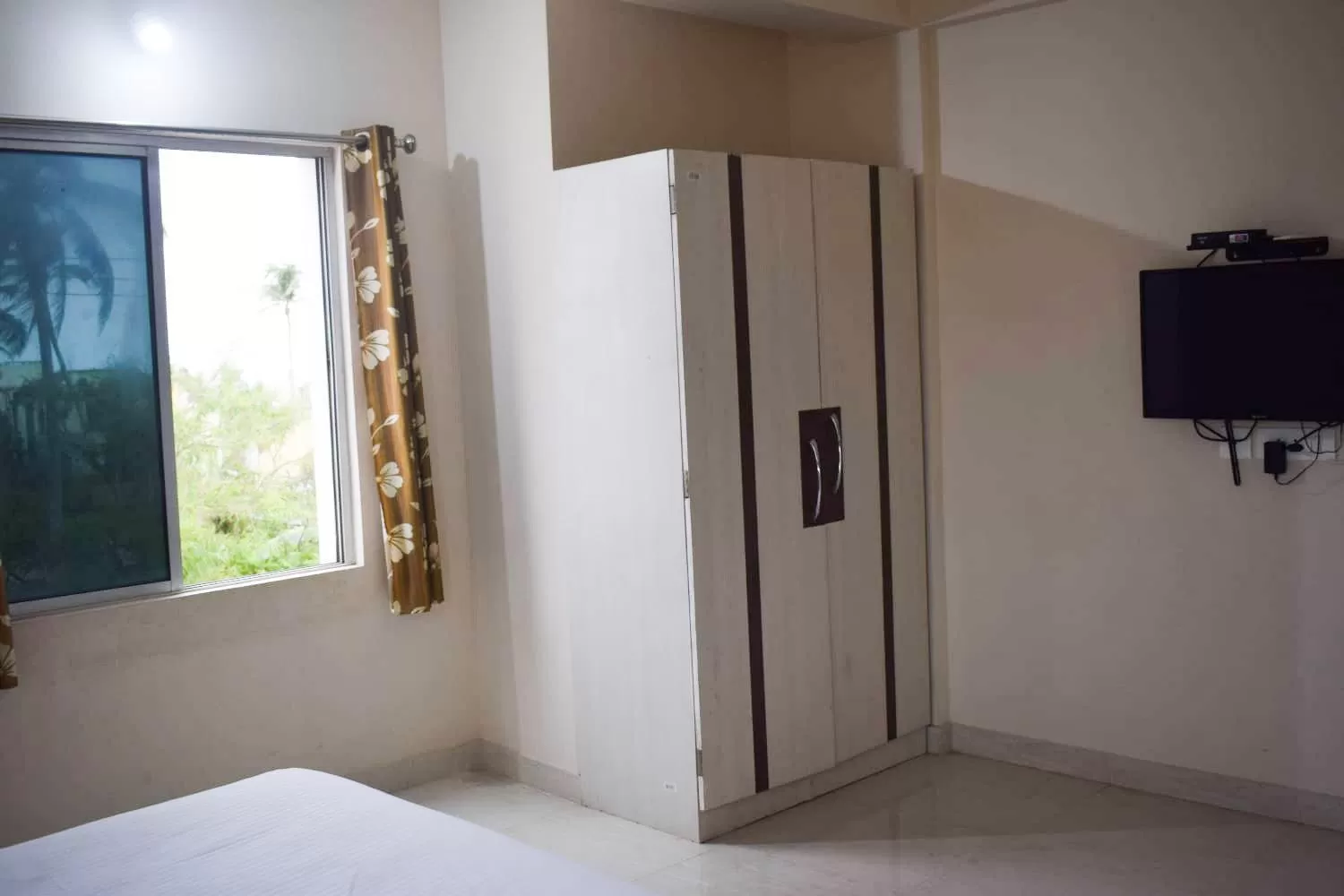 TV/Entertainment Center in Grand Resort