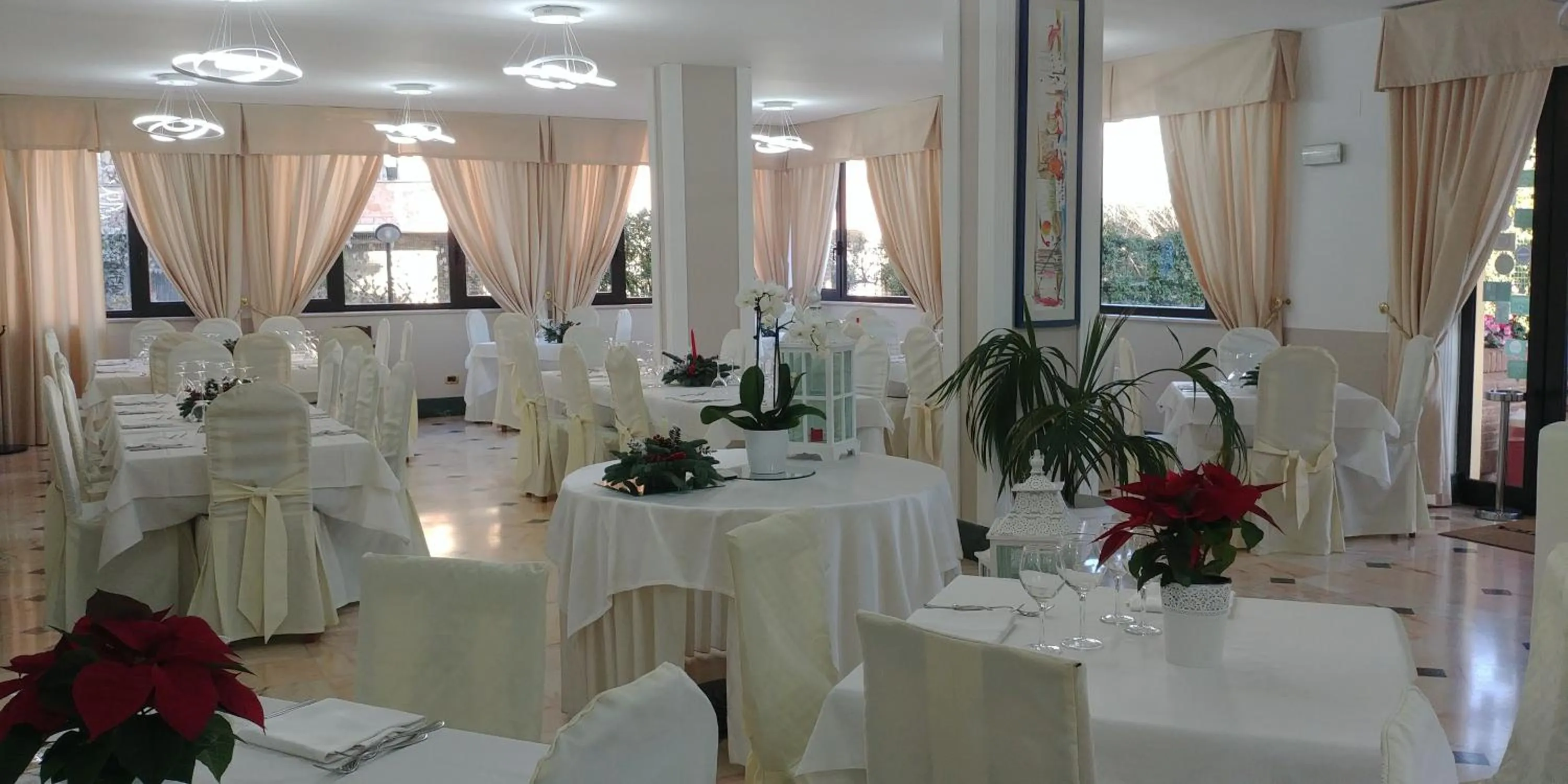 Restaurant/places to eat in Hotel Caserta Antica