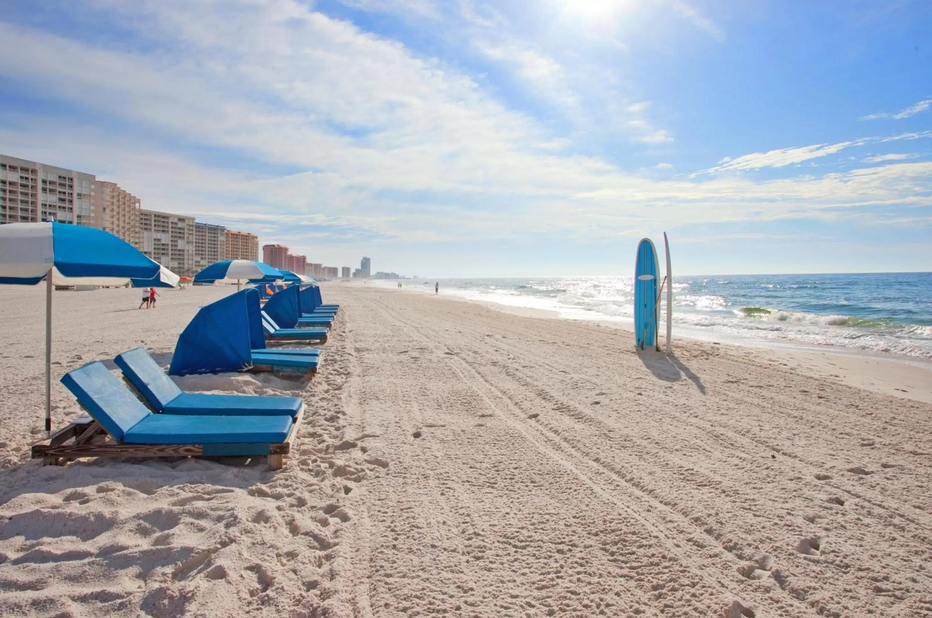 Lobby or reception, Beach in Holiday Inn Express Orange Beach - On The Beach, an IHG Hotel