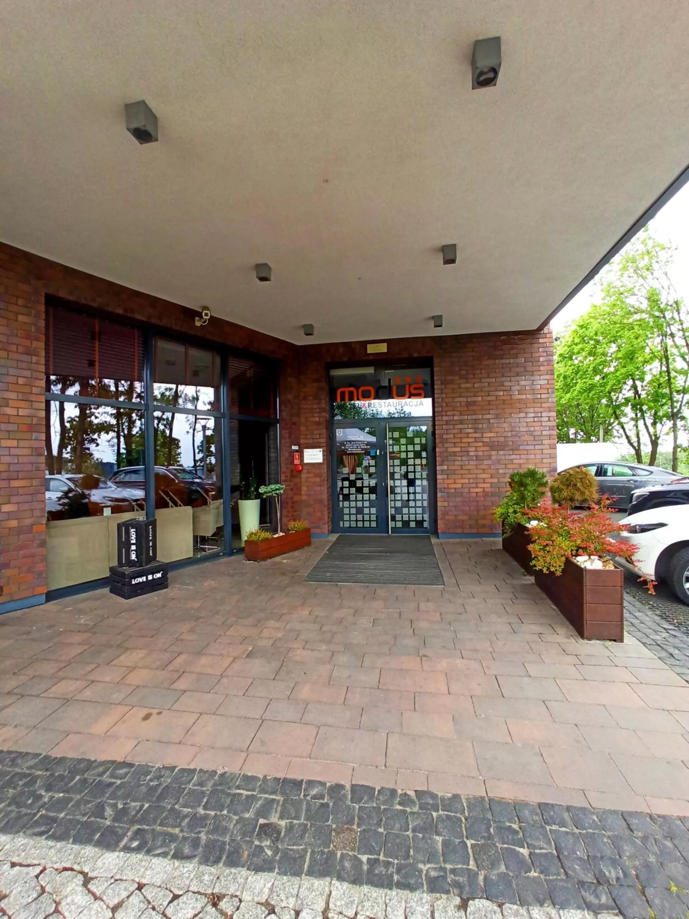 Facade/entrance in Hotel Modus