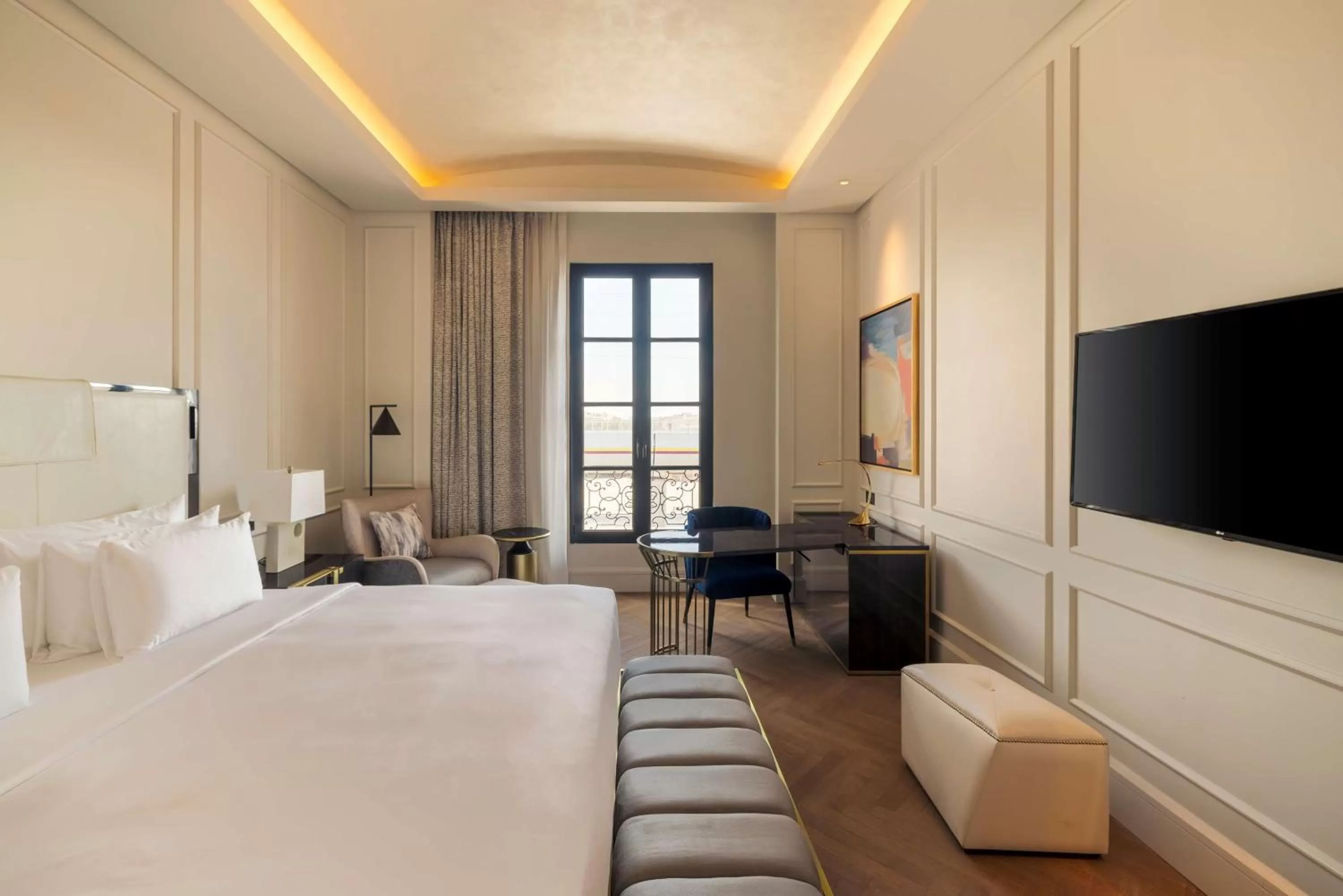 Bedroom, Bed in Mansard Riyadh, a Radisson Collection Hotel