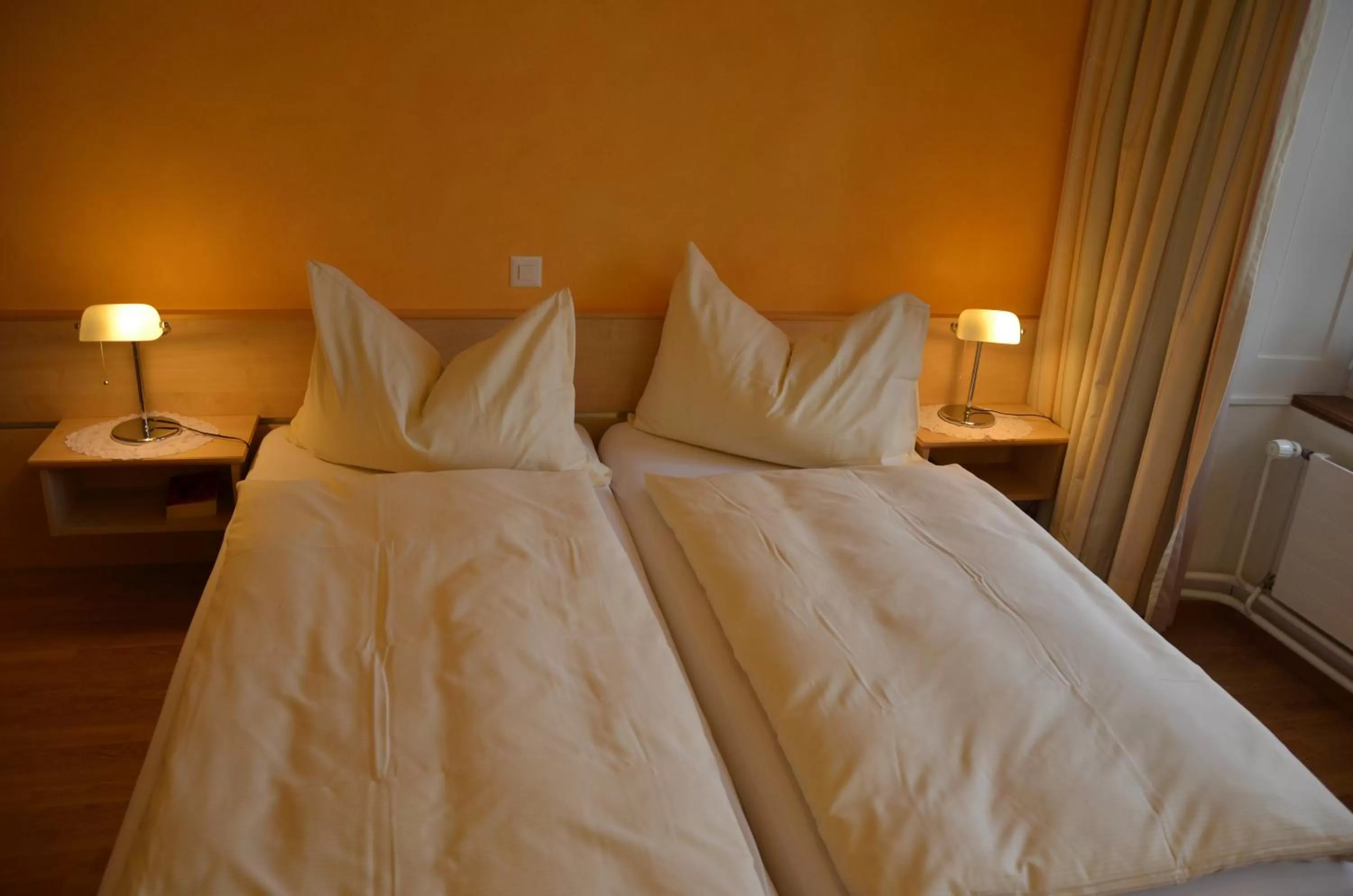 Bedroom, Bed in Gasthaus zum Löwen