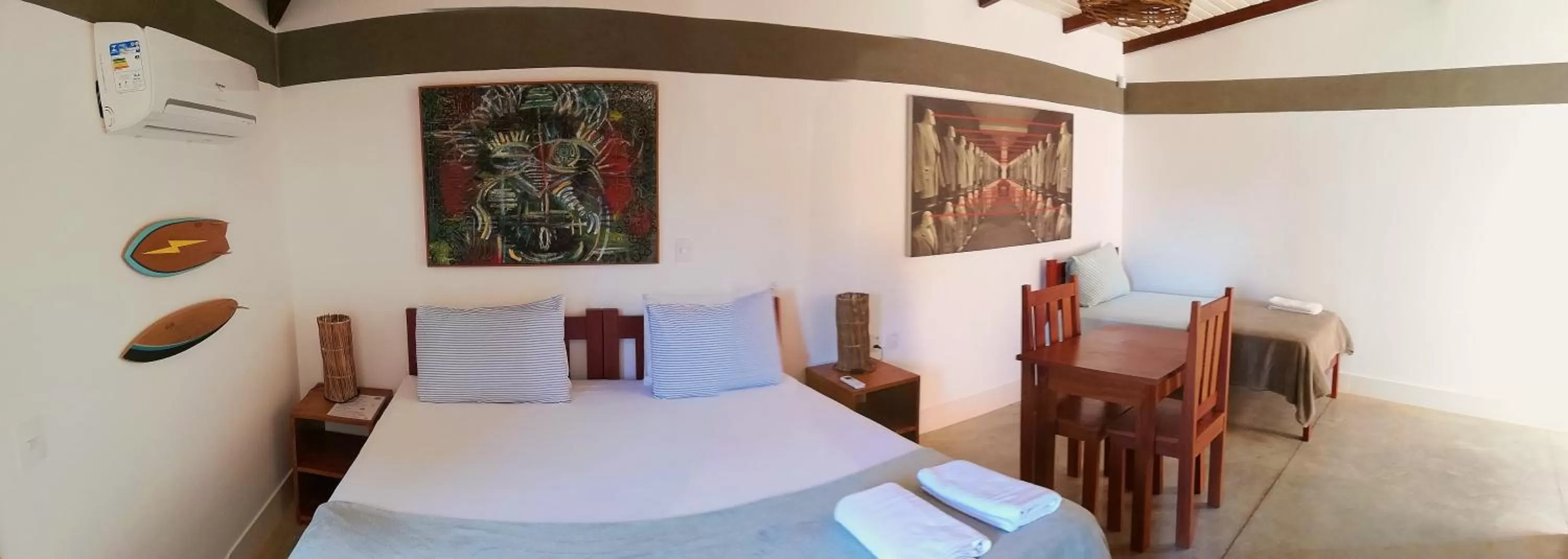 Photo of the whole room, Bed in Pousada Casa de João Kitehouse