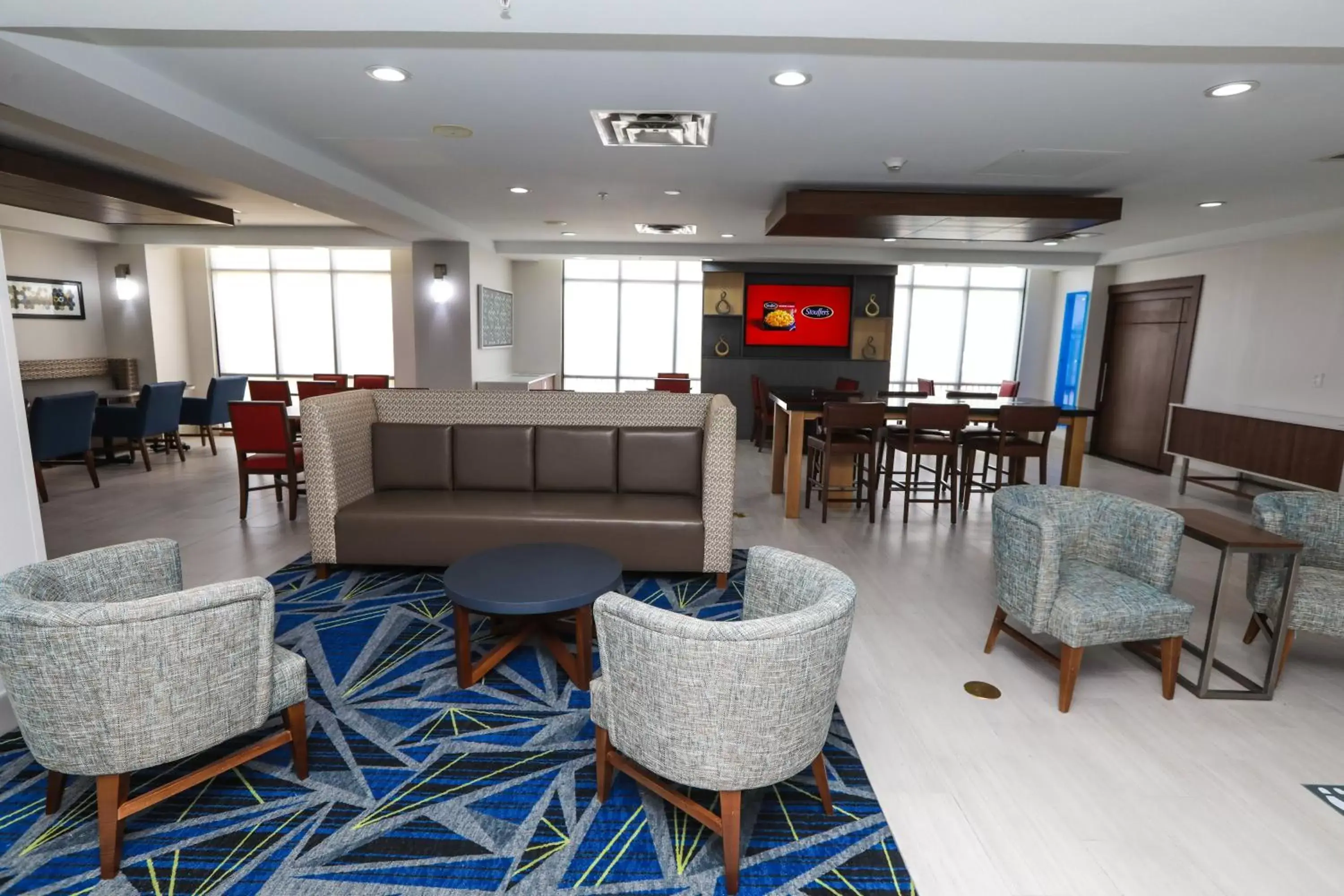 Lobby or reception in Holiday Inn Express Hillsboro I-35, an IHG Hotel