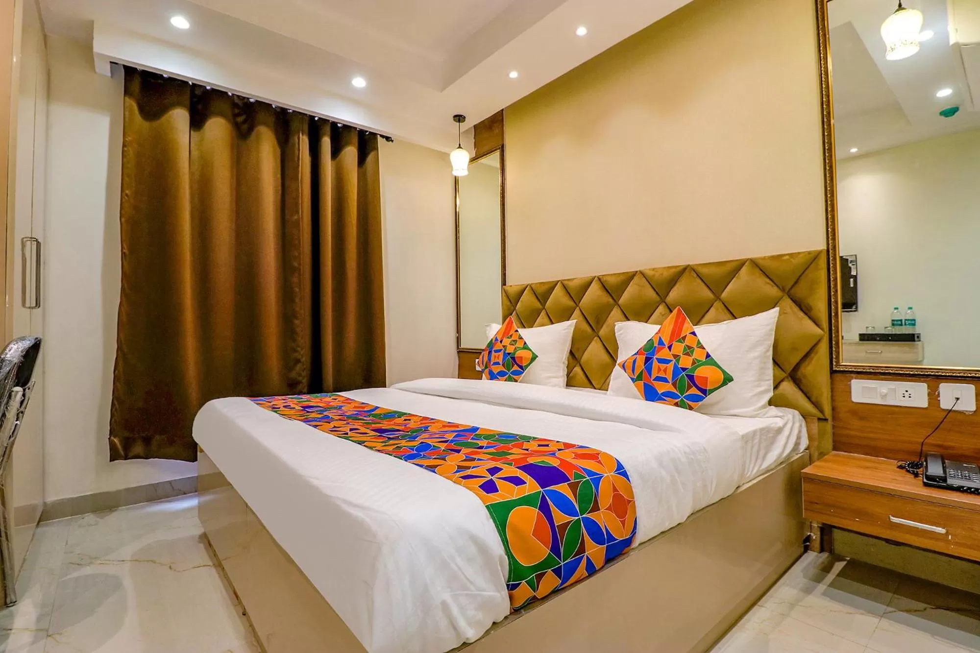 Bed in FabHotel Pitampura