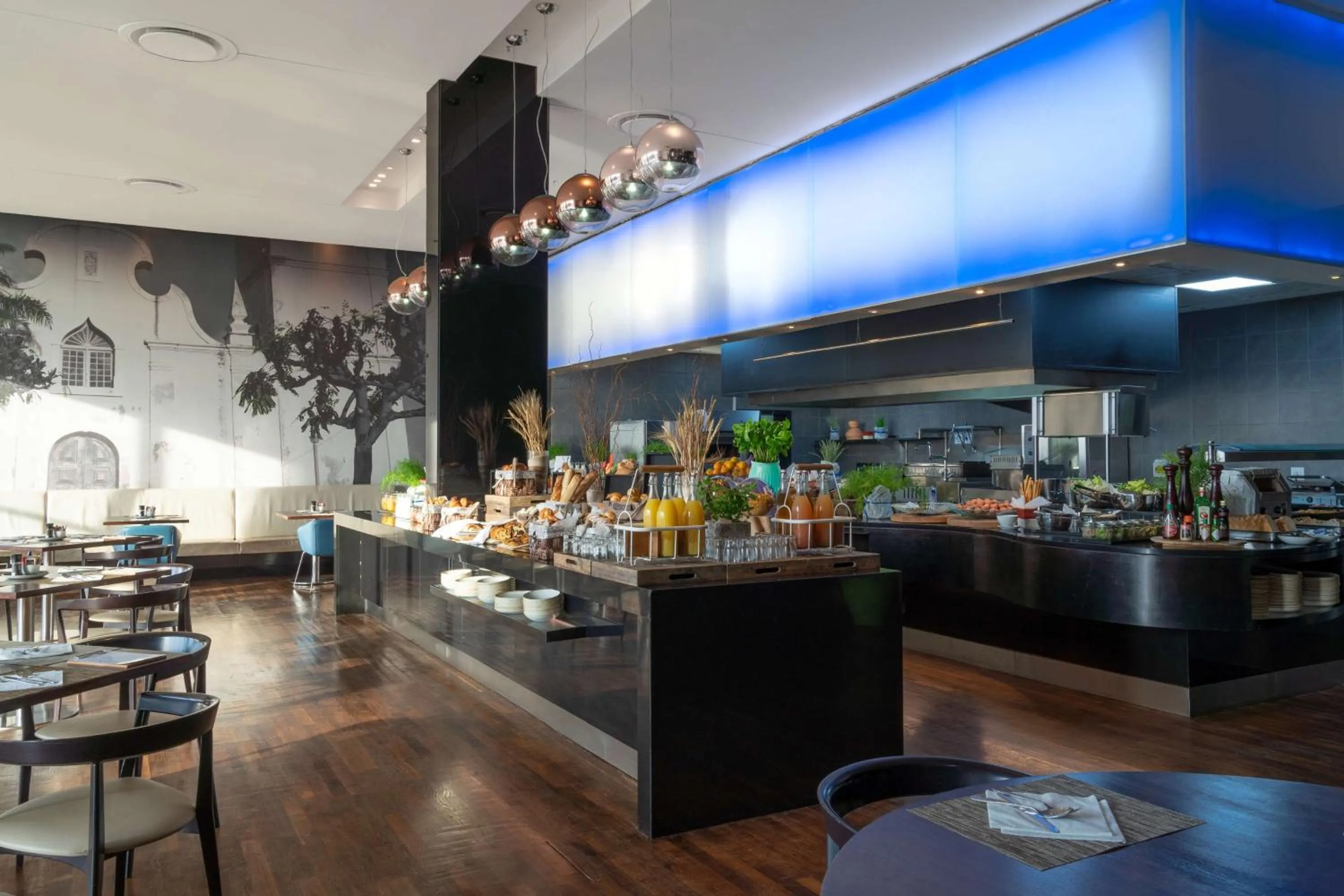 Restaurant/places to eat in Radisson Blu Hotel & Residence Maputo