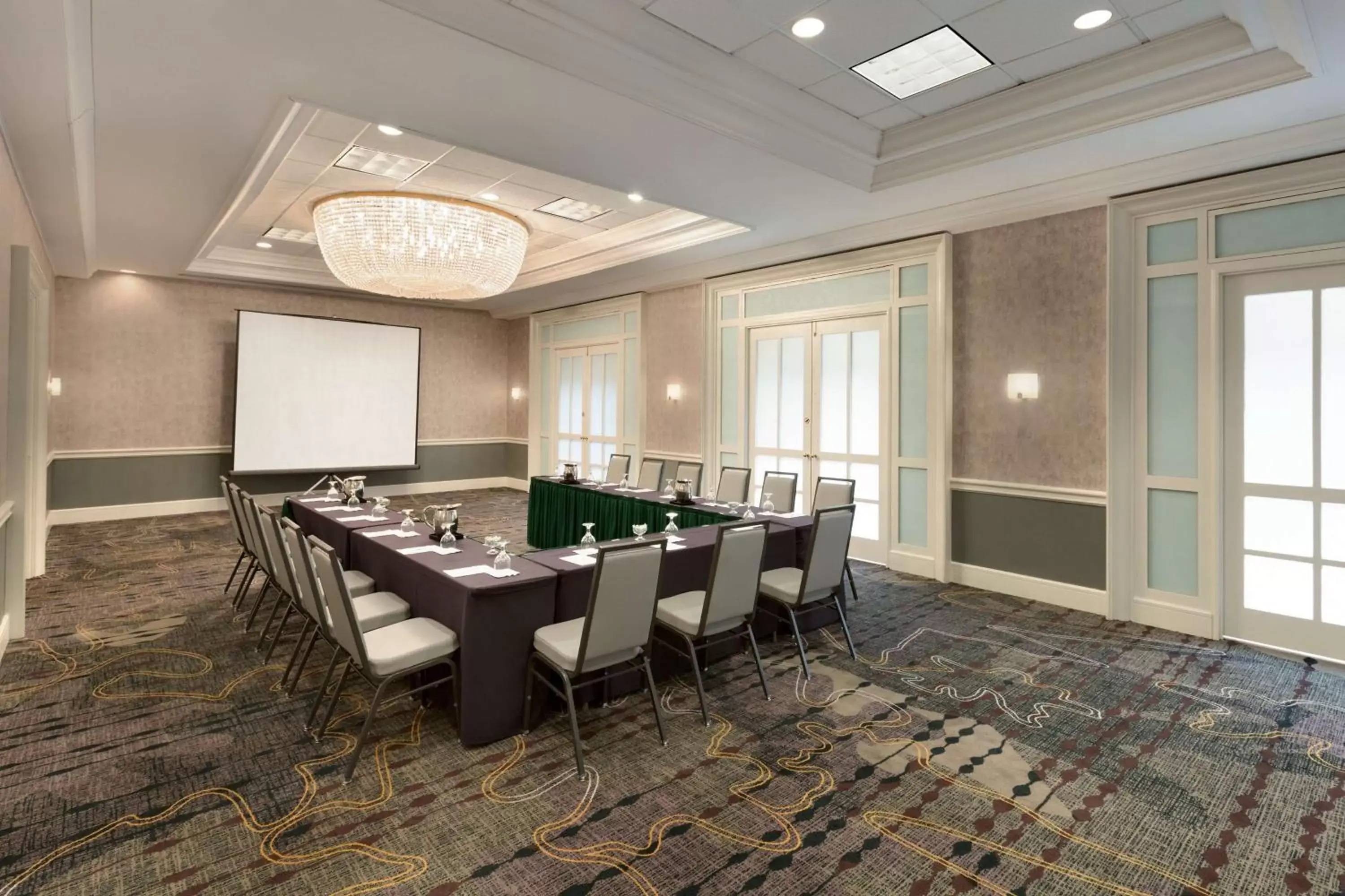 Meeting/conference room in Embassy Suites by Hilton Chicago North Shore Deerfield